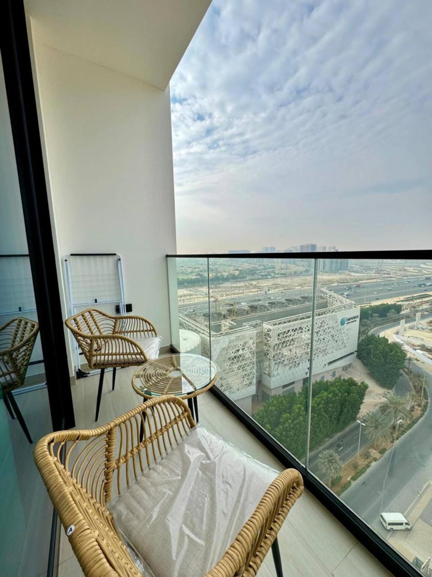 Modern & Elegant 1br In Jvc Apartment *