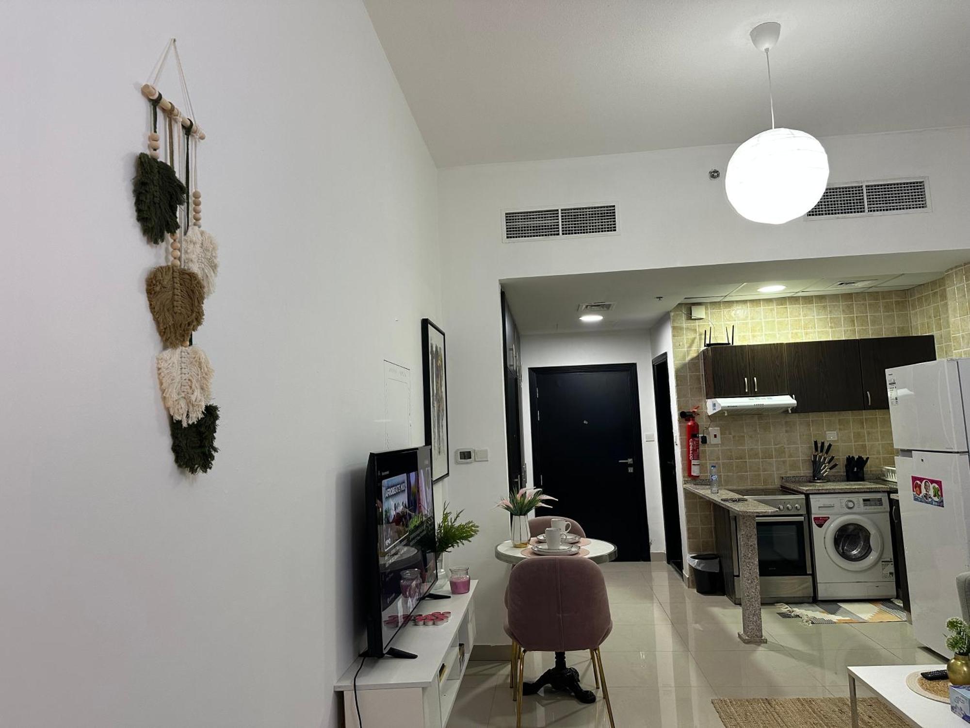 Apartment- Marina Daire Dubai