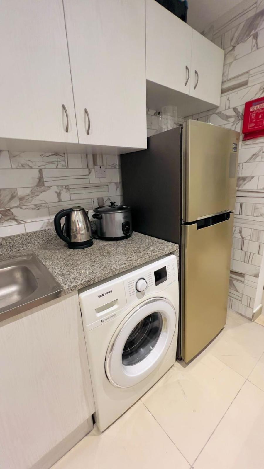 Amiqa Homes Dip 1 * Dubai