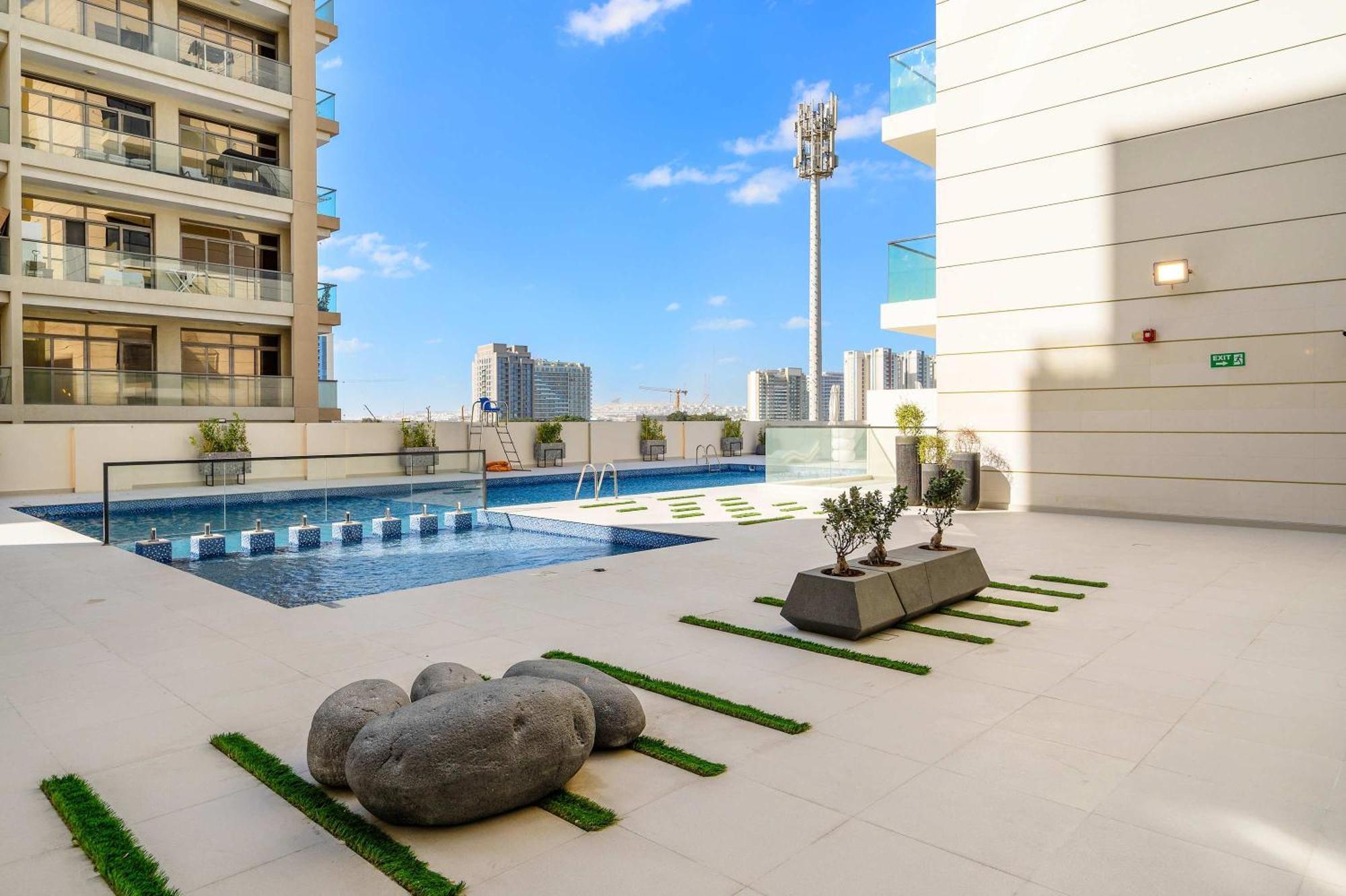 Charming New With Pool And Gym In Al Furjan Daire Dubai