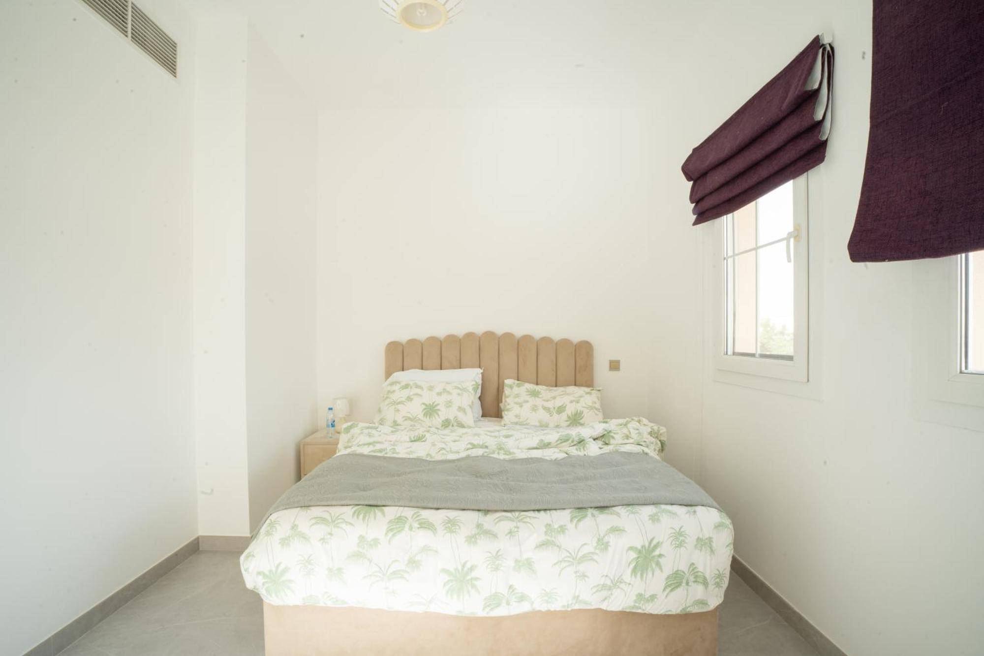 Cozy 2bhk In Springs 14