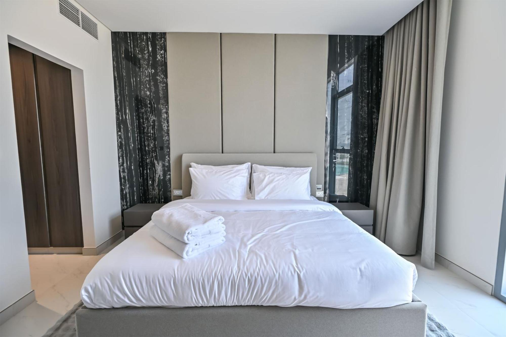 Chic Retreat 1br In District One Meydan Apartment Dubai