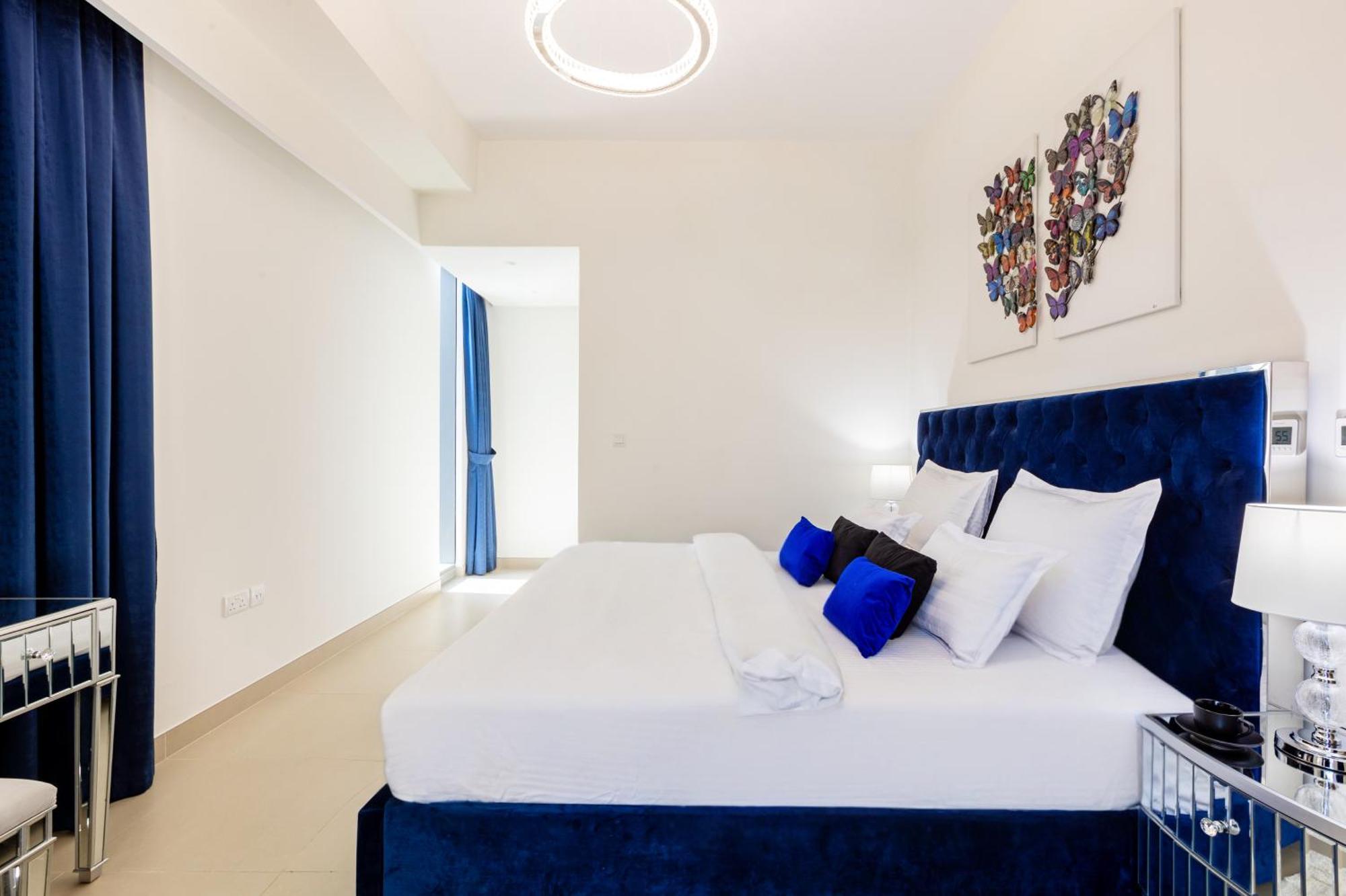Apartment Elegantescapes - Large 2br W Marina And Sea View