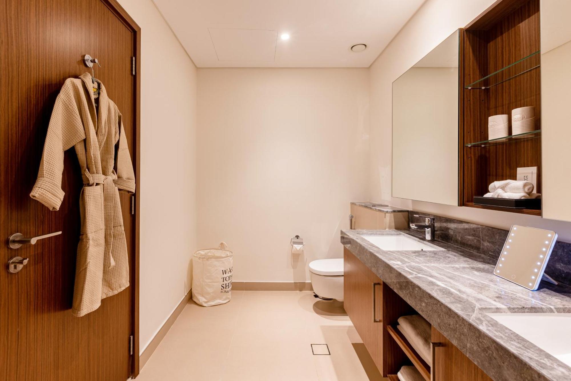 Elegantescapes - Large 2br W Marina And Sea View Dubai