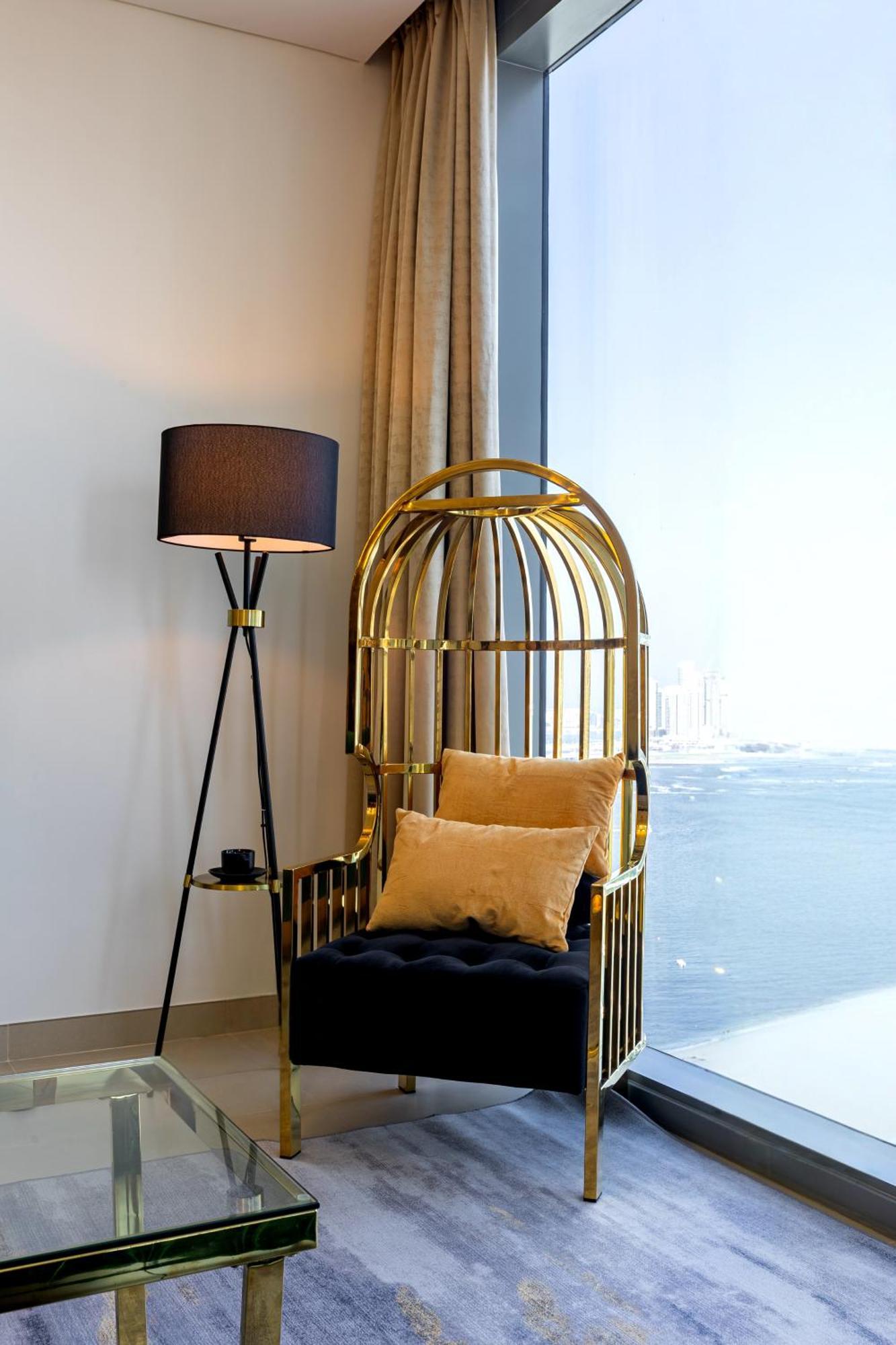 Elegantescapes - Large 2br W Marina And Sea View Apartment *