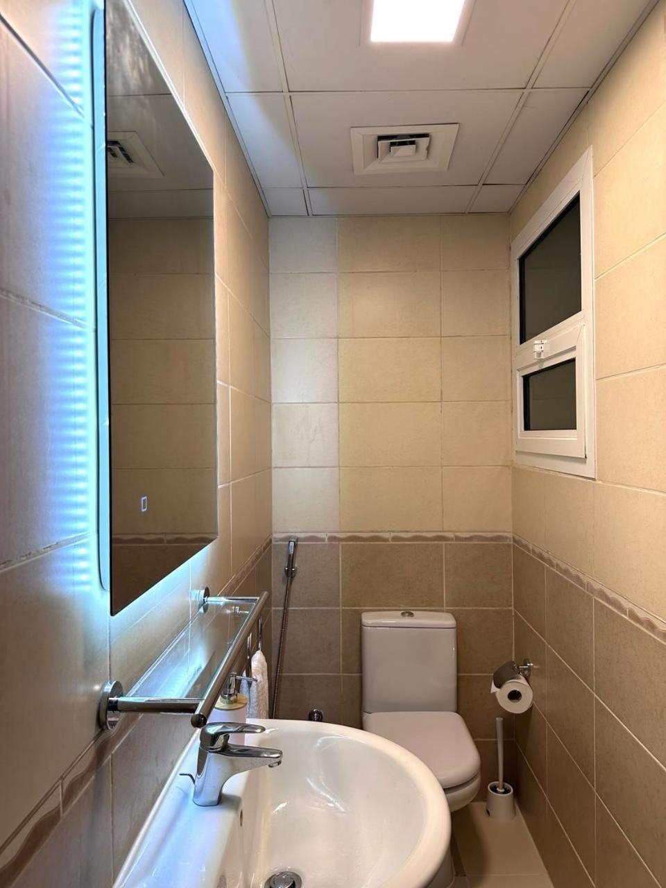 Wonderful 1bd With Full Marina View Dubai