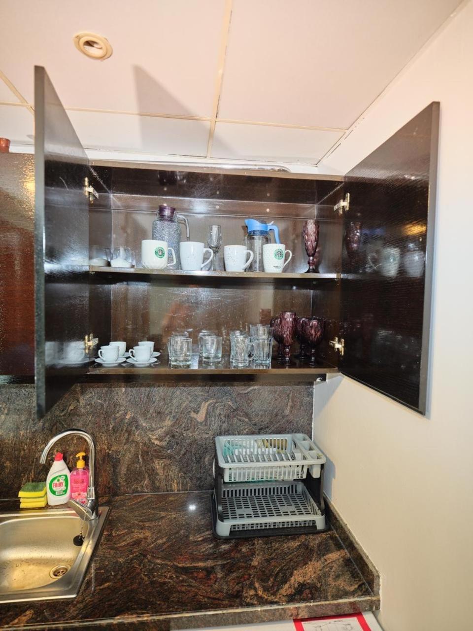 Wonderful 1bd With Full Marina View Apartment *