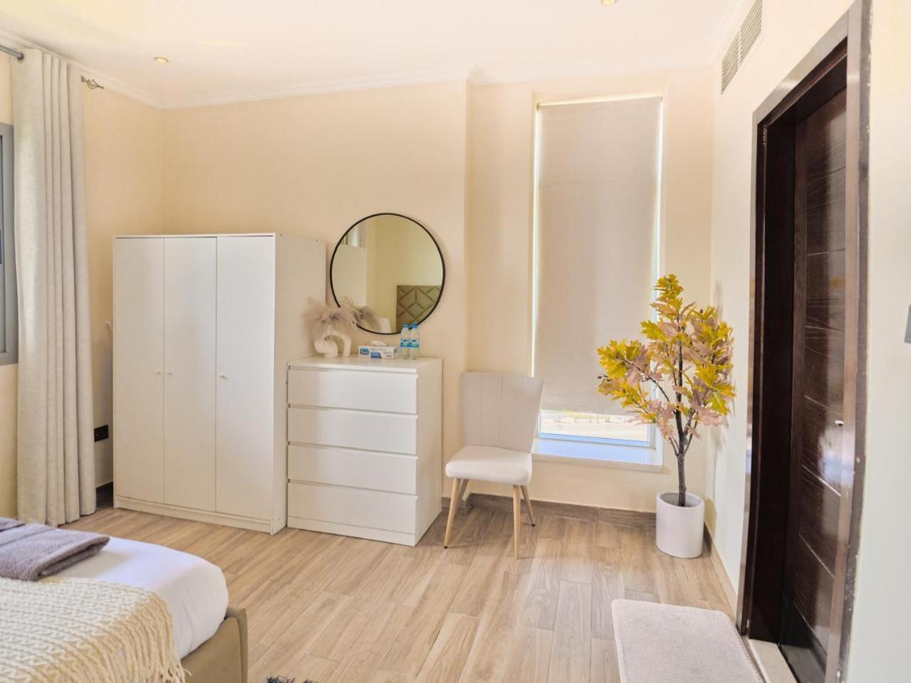 Wonderful 1bd With Full Marina View