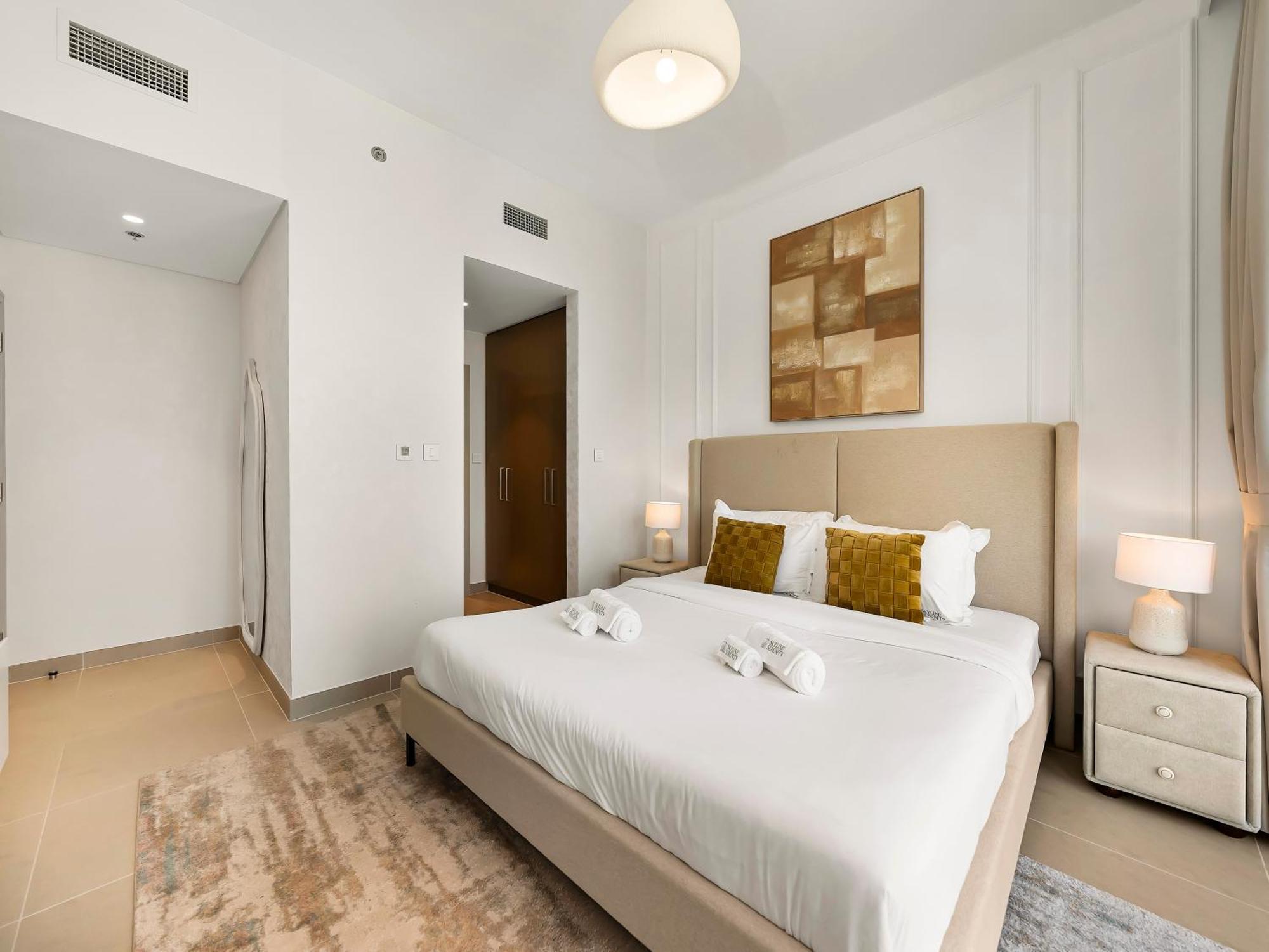 Burj Khalifa Bliss I 4 Bedroom I Burj Khalifa & Fountain Views I Free Gym, Pool, Parking, Wi-fi And Ps5 I By Skyline Serenity *