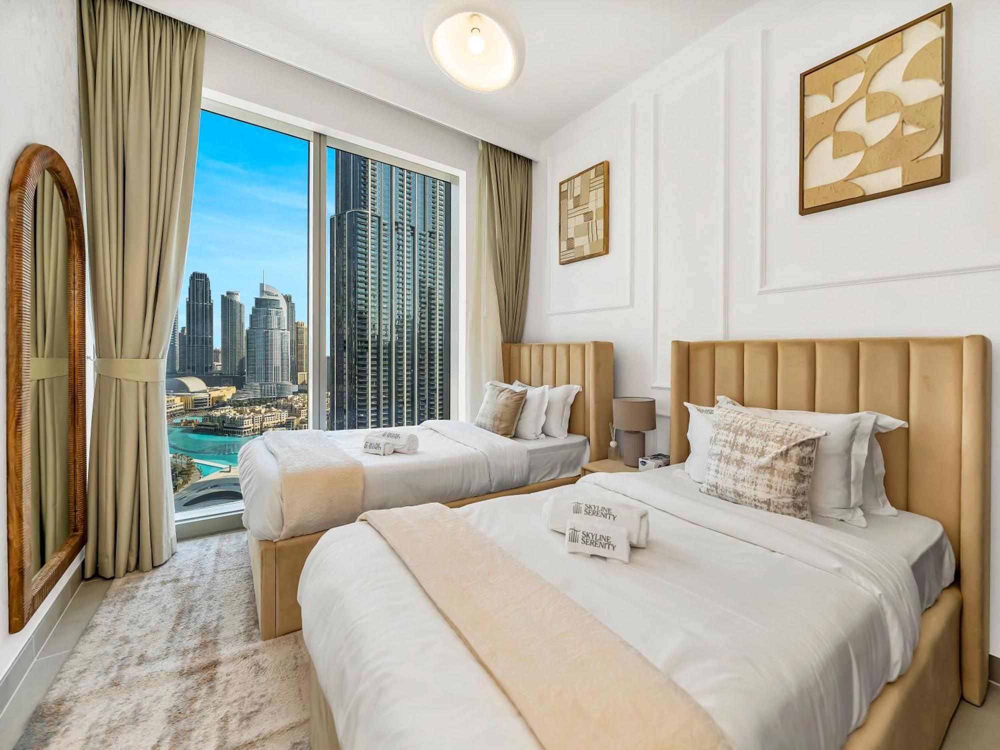 Burj Khalifa Bliss I 4 Bedroom I Burj Khalifa & Fountain Views I Free Gym, Pool, Parking, Wi-fi And Ps5 I By Skyline Serenity *