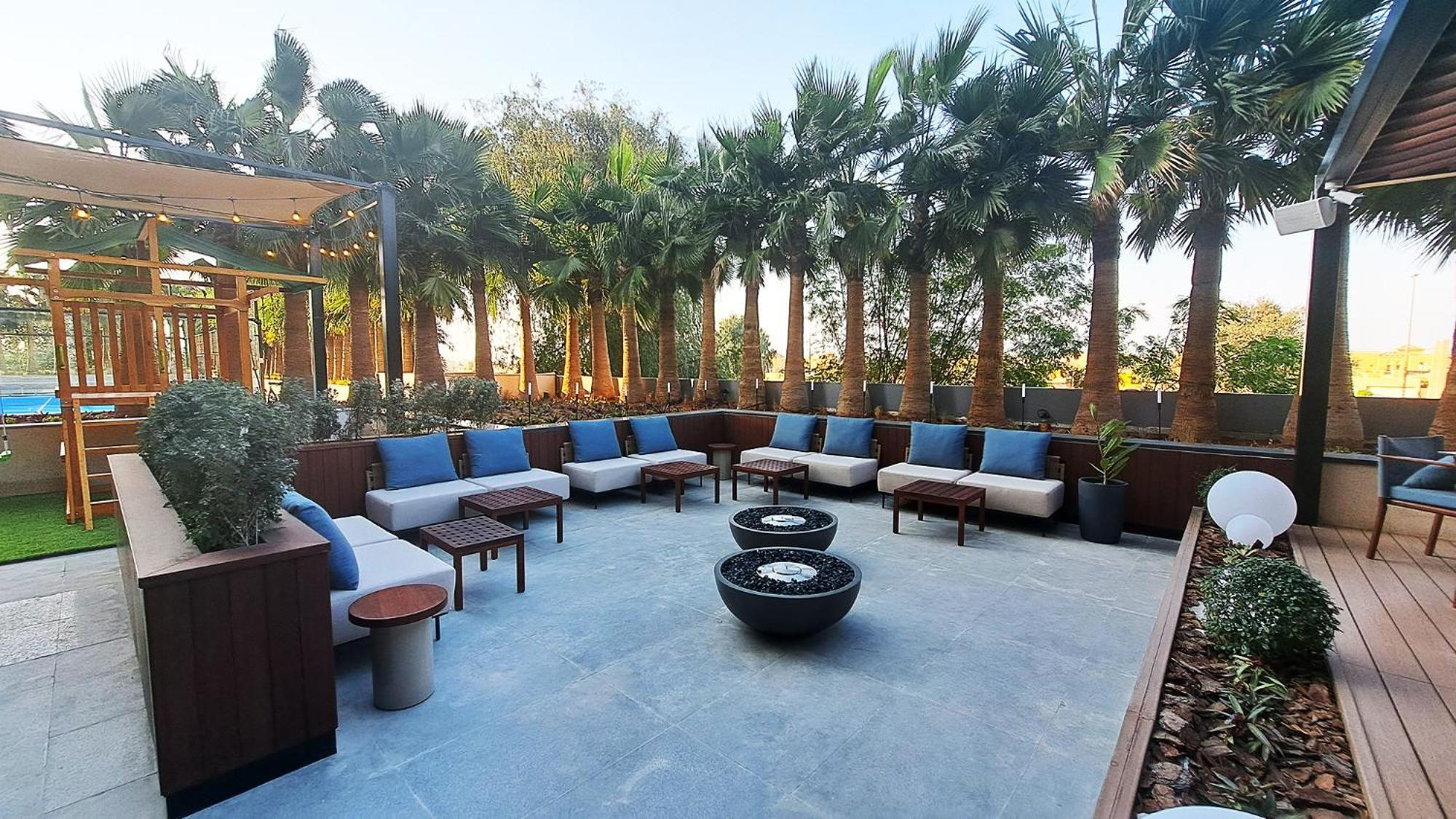 Marriott 2br Duplex Penthouse Apartment