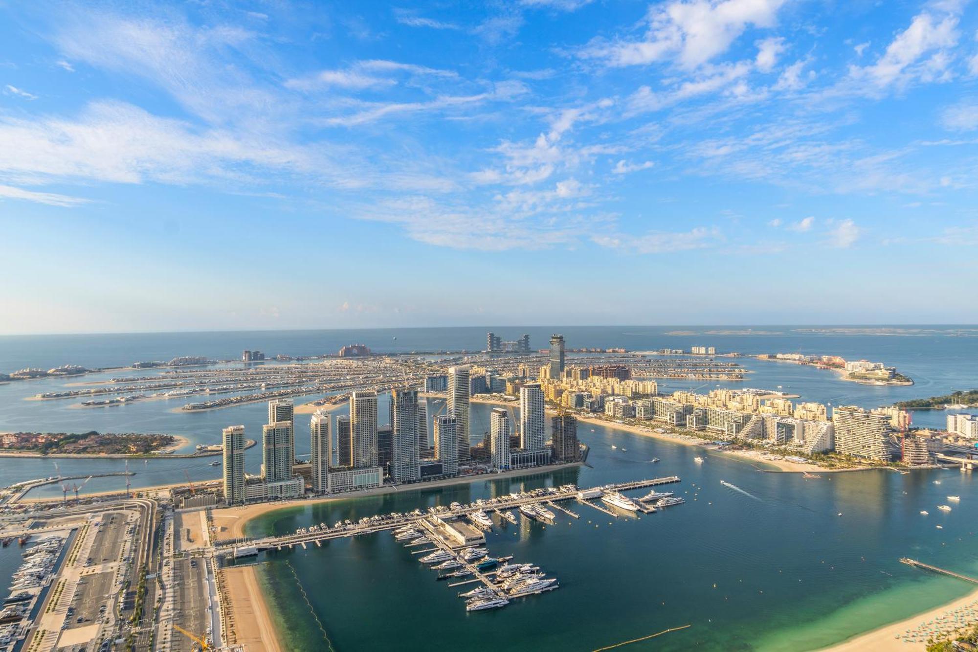 Apartamento 4br Maid Penthouse With Private Pool And Jacuzzi Dubai