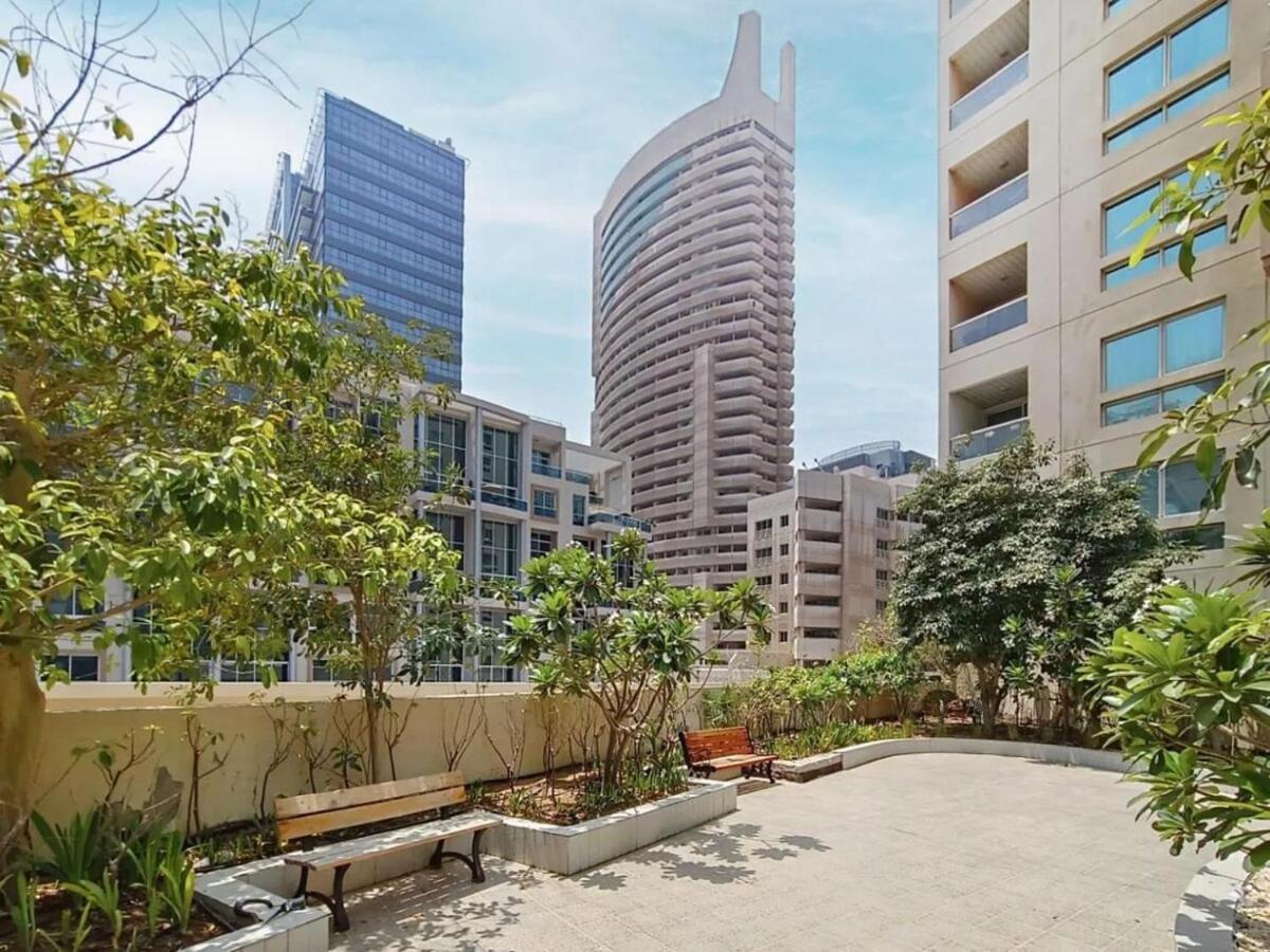 Luxury One Bedroom In Marina *