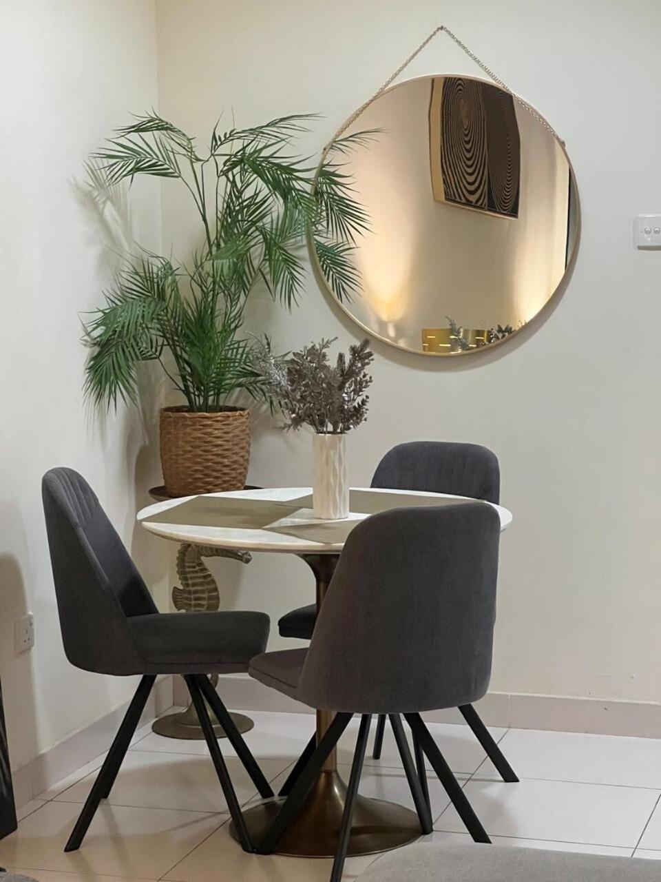 Daire Luxury One Bedroom In Marina Dubai