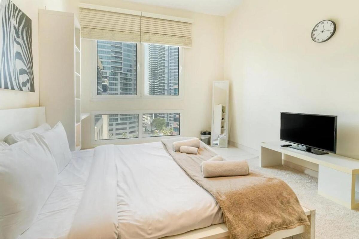 Luxury One Bedroom In Marina Daire