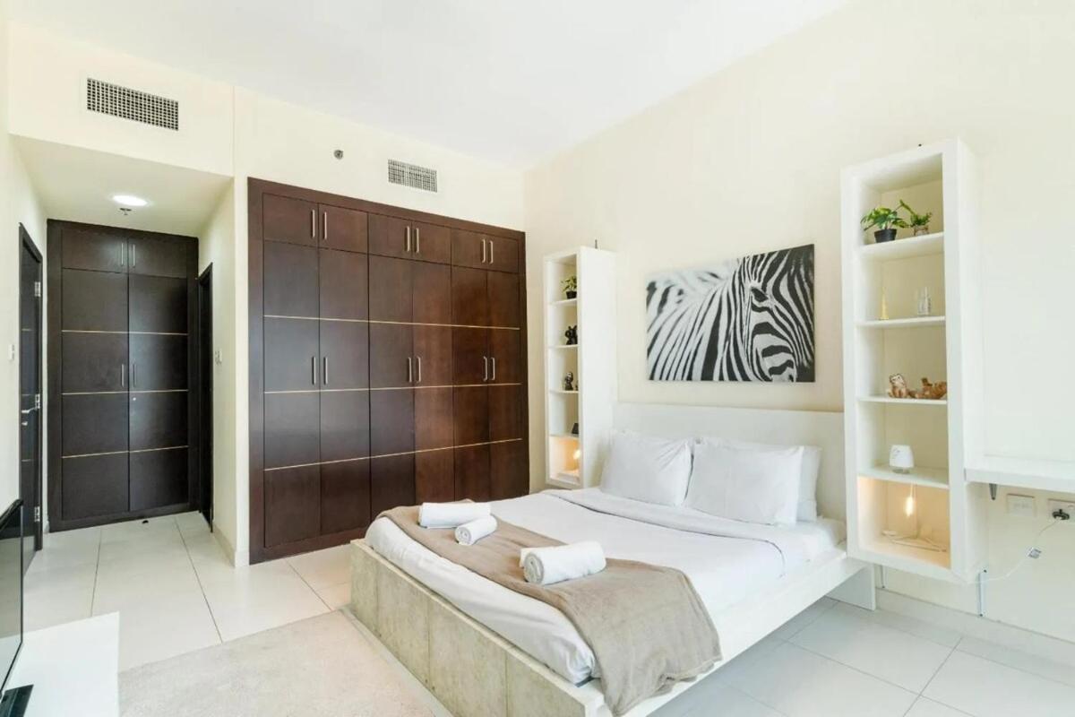 Luxury One Bedroom In Marina Daire