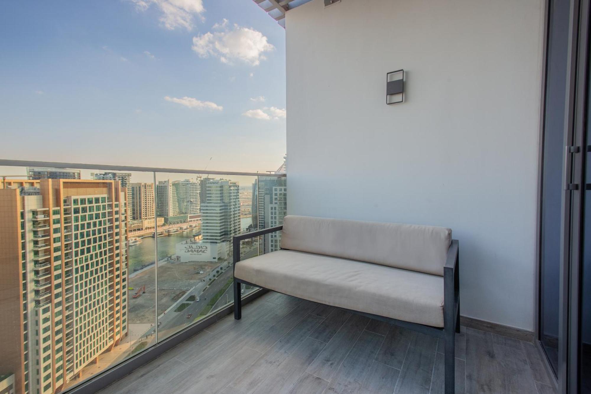 Sleek Mag 318 Apartment *