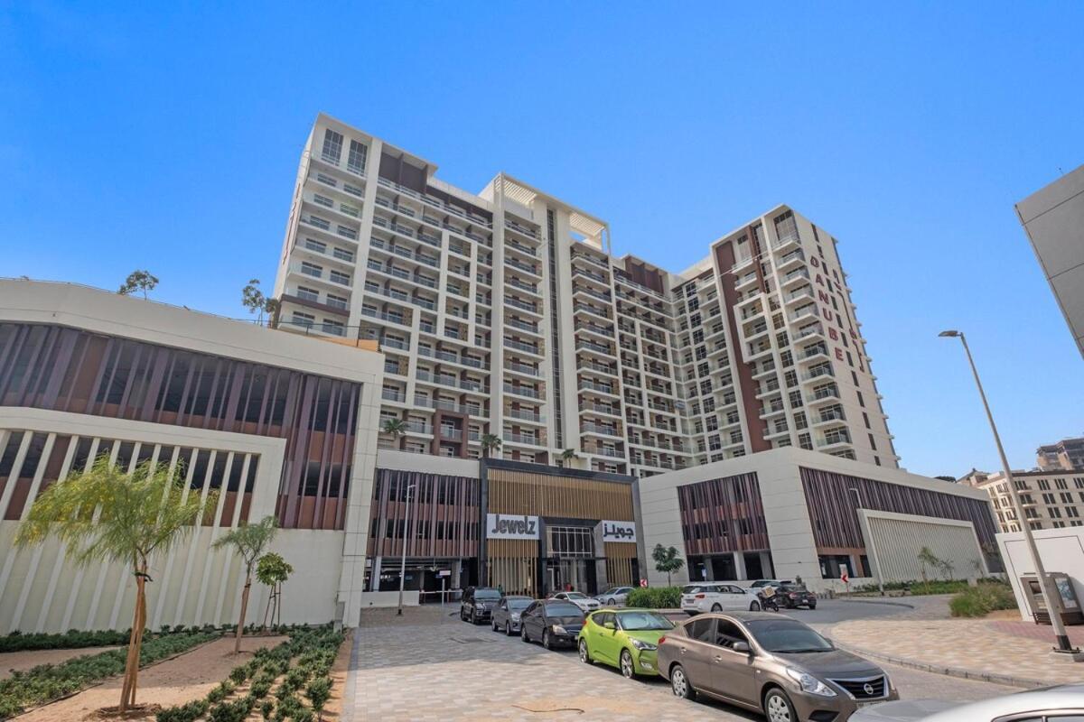 Chic With Gym, Sauna, Pool & Tennis Court * Dubai