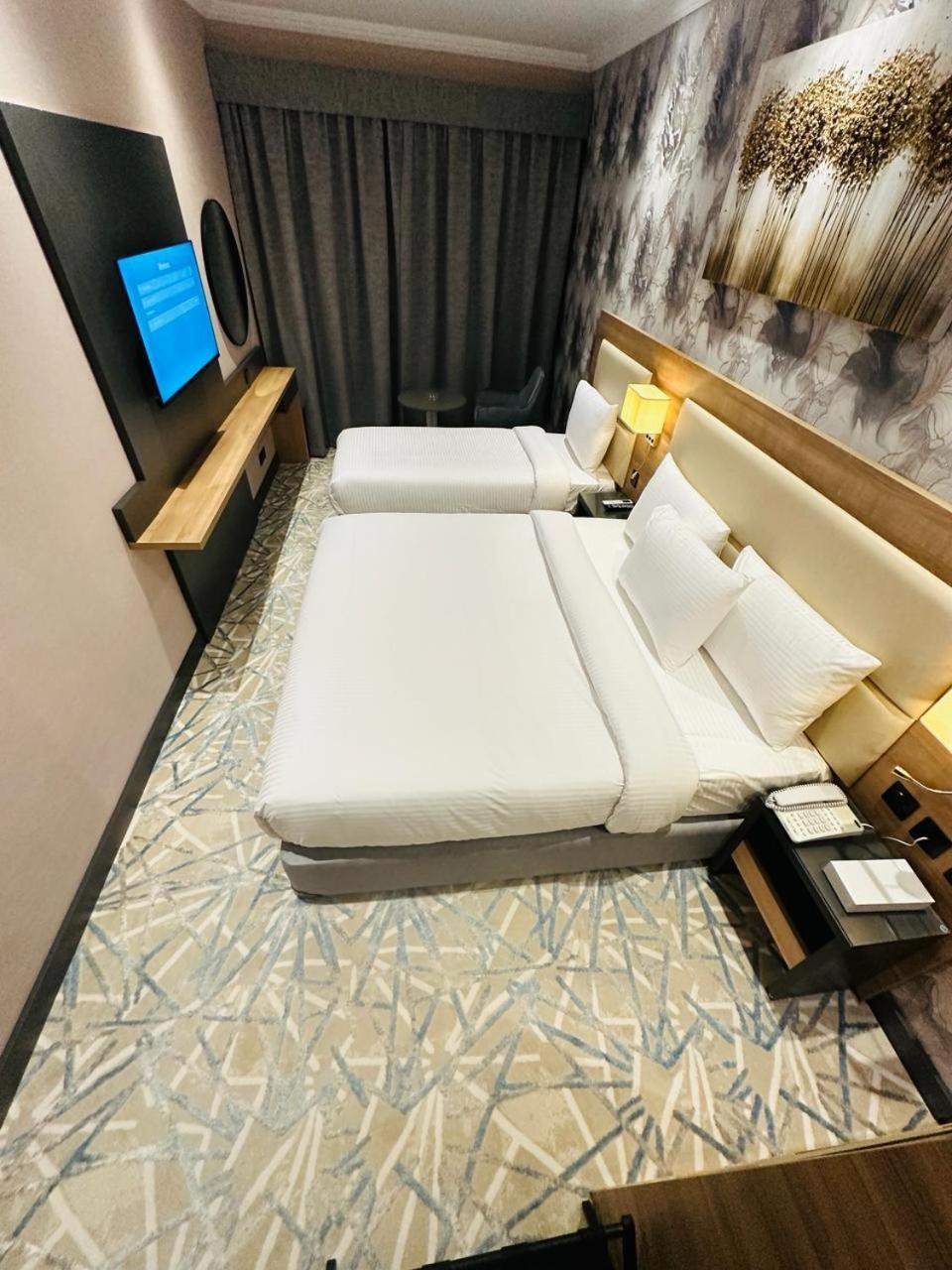 Sky Park Hotel