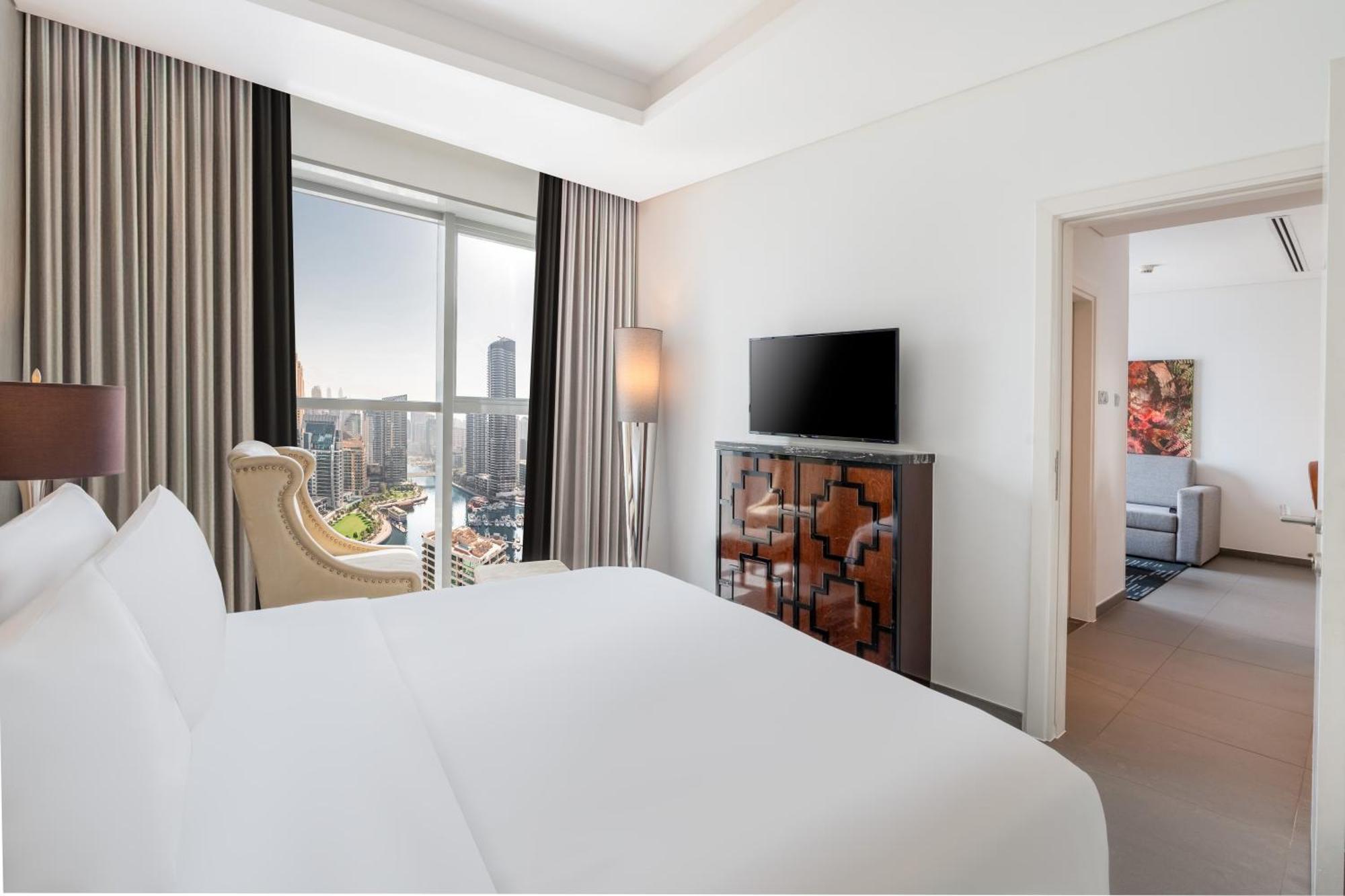 The First Collection Marina Hotel