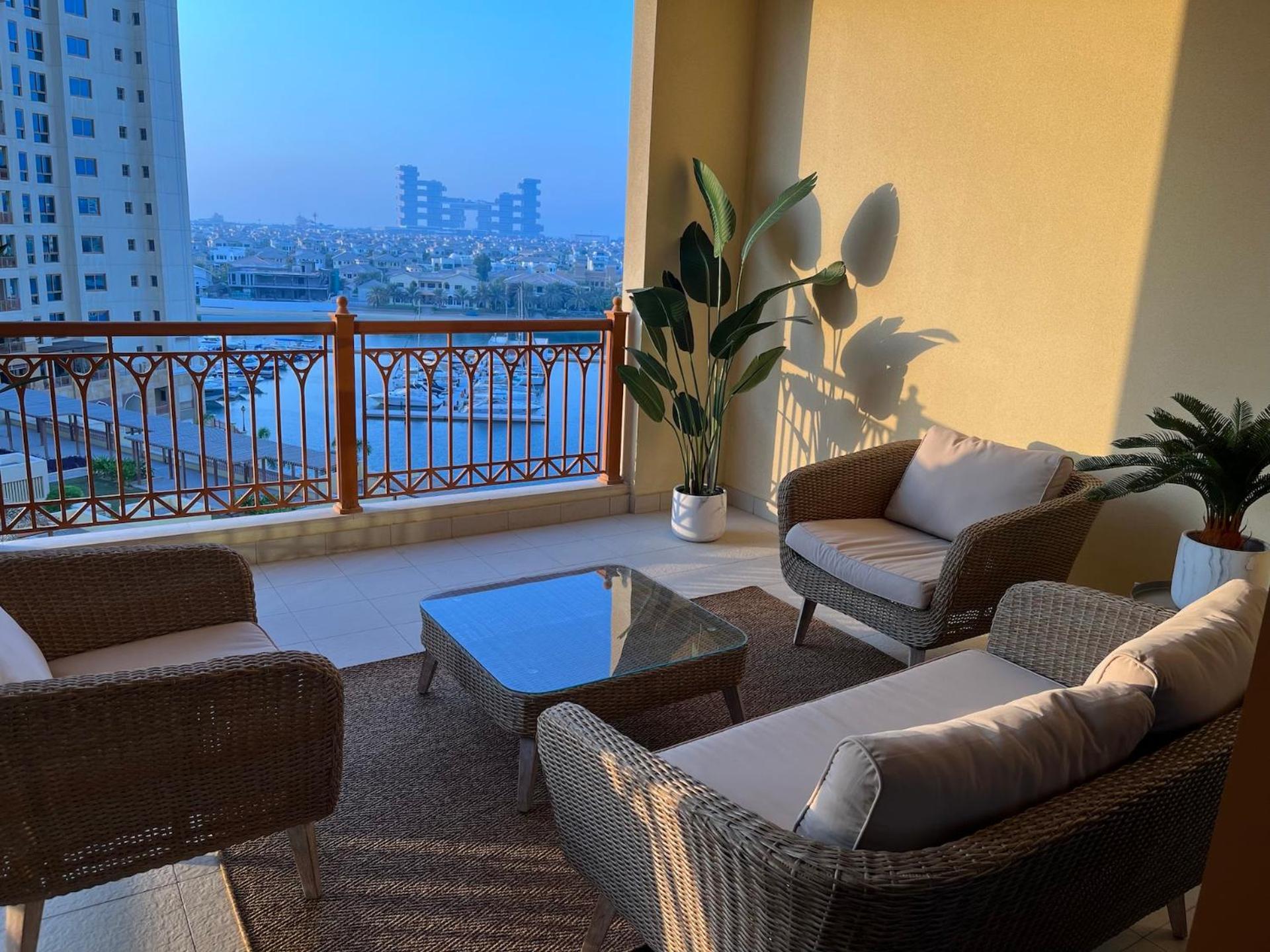 Luxury Sea View Near Five Palm - 2 Bedrooms - Pool - Gym Dubai