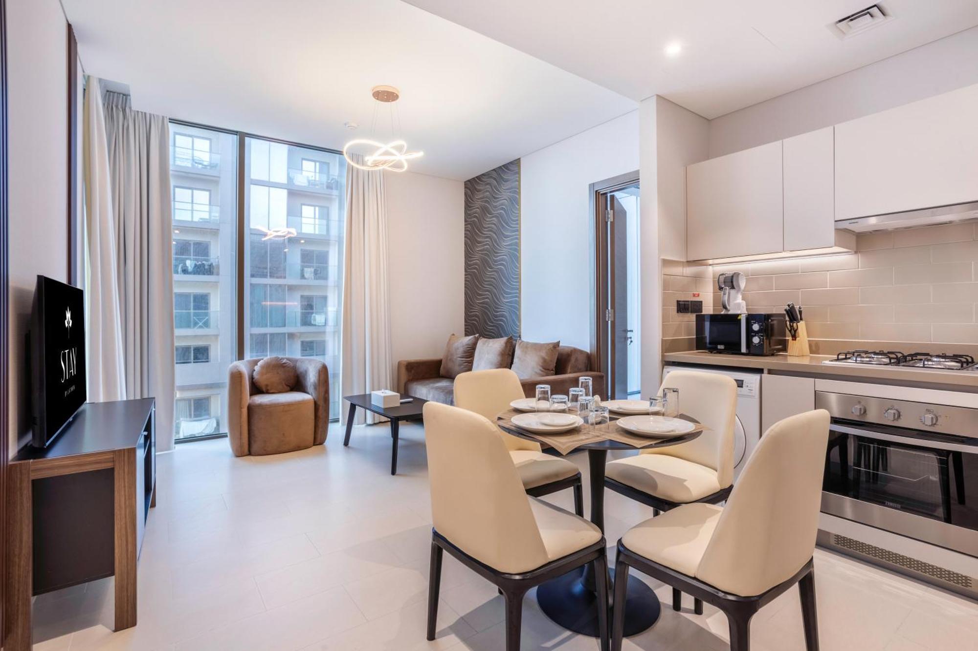 Apartment By Latinem Luxury 1br Study Cv A2712 Near Downtown *