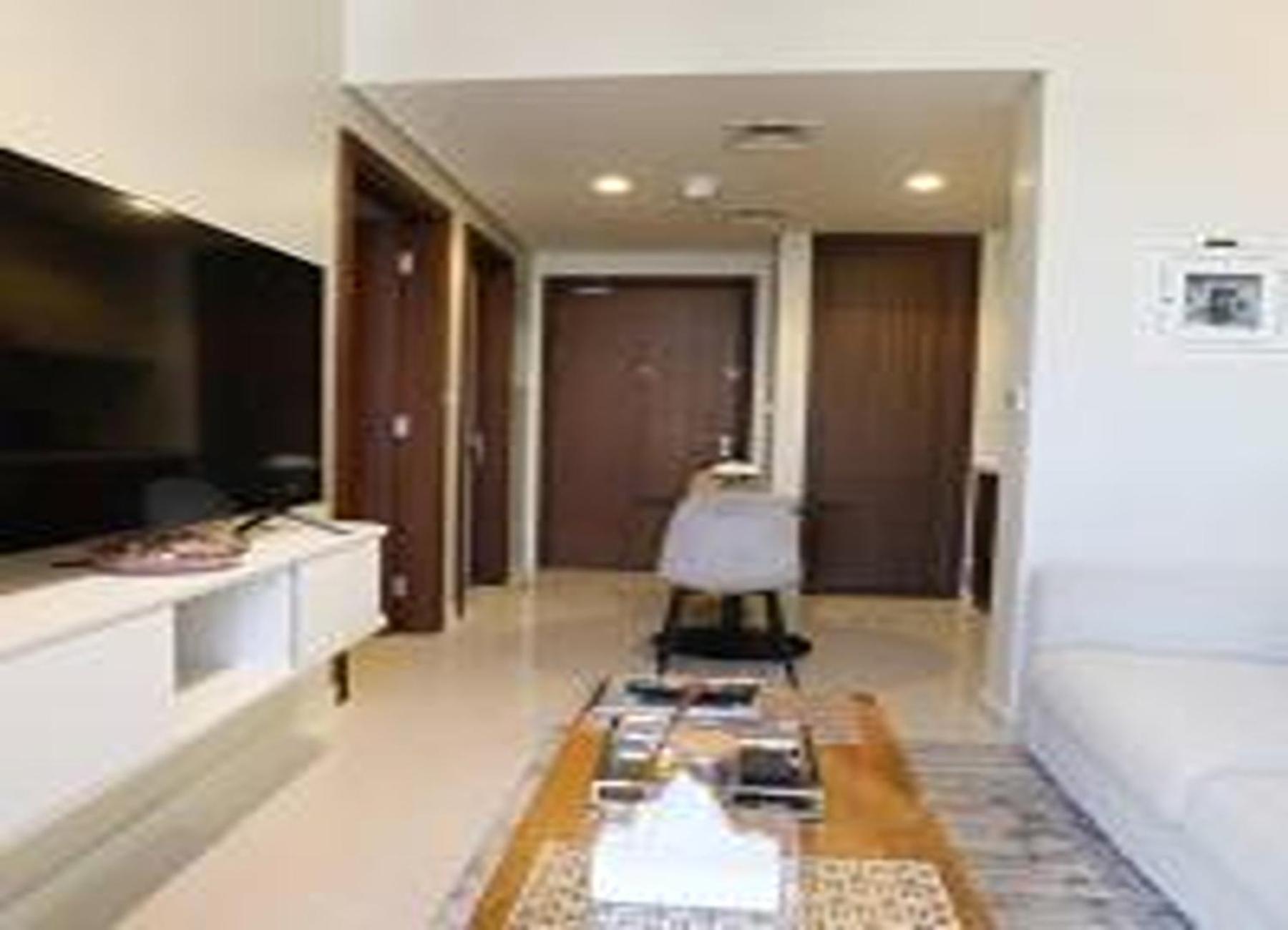 Brown Stone - & Canal View Reva Apartment