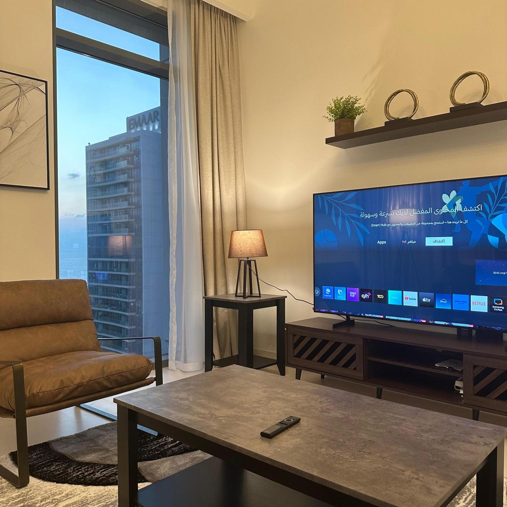 Daire Amakin Beachfront Palm Jumeirah Marina Vista 2 *