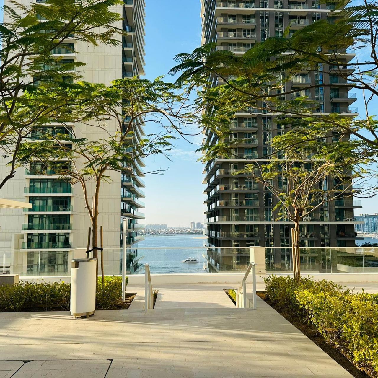 Daire Amakin Beachfront Palm Jumeirah Marina Vista 2