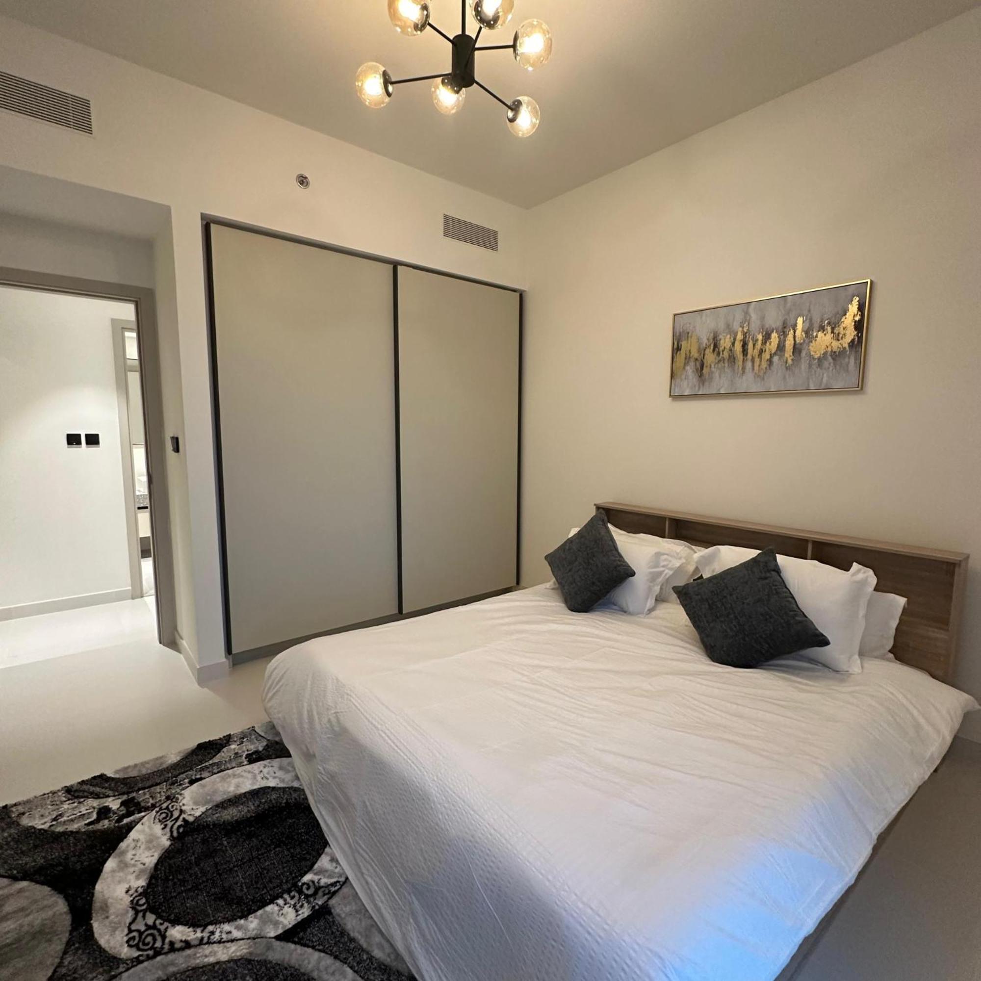 Amakin Beachfront Palm Jumeirah Marina Vista 2 Daire *