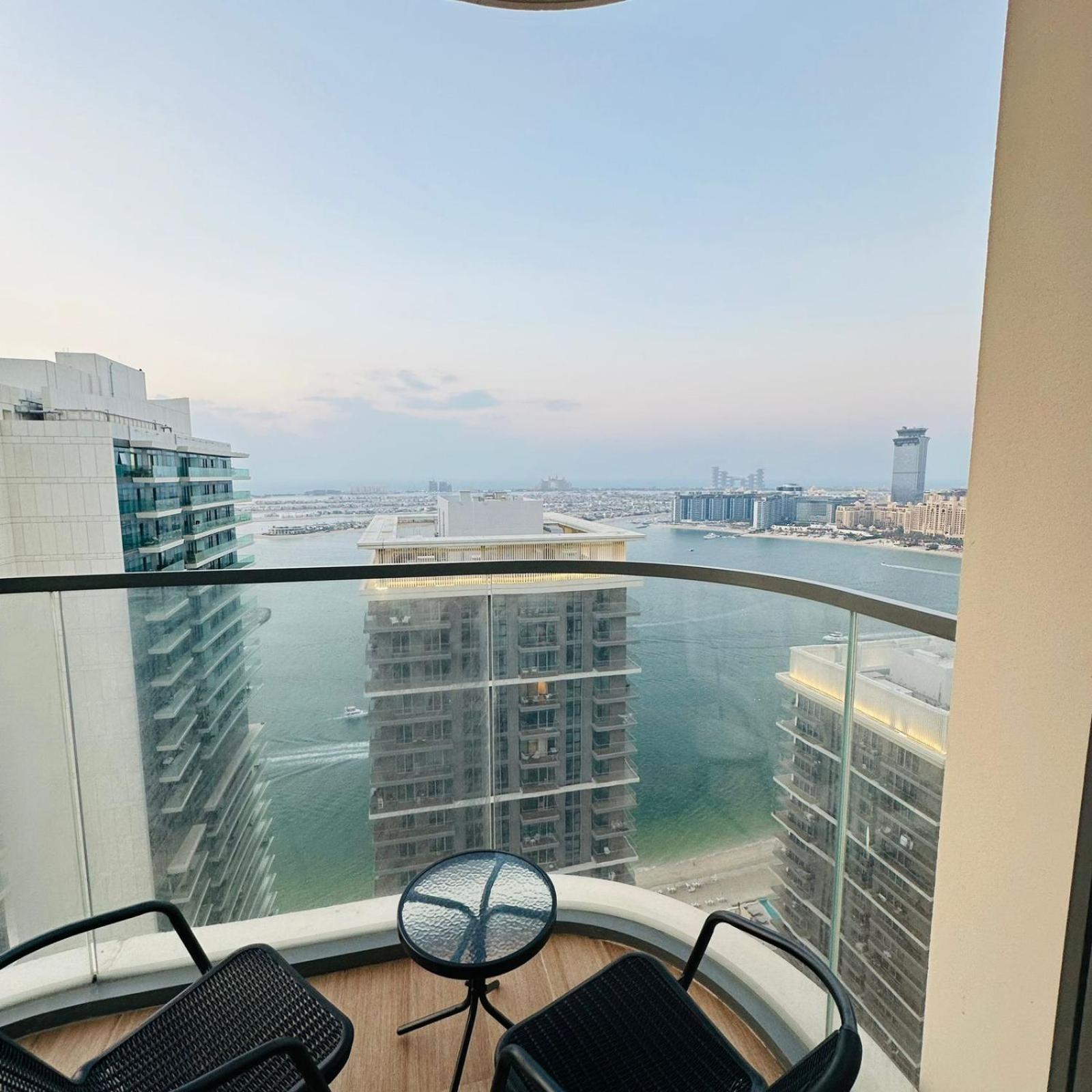 Daire Amakin Beachfront Palm Jumeirah Marina Vista 2 *