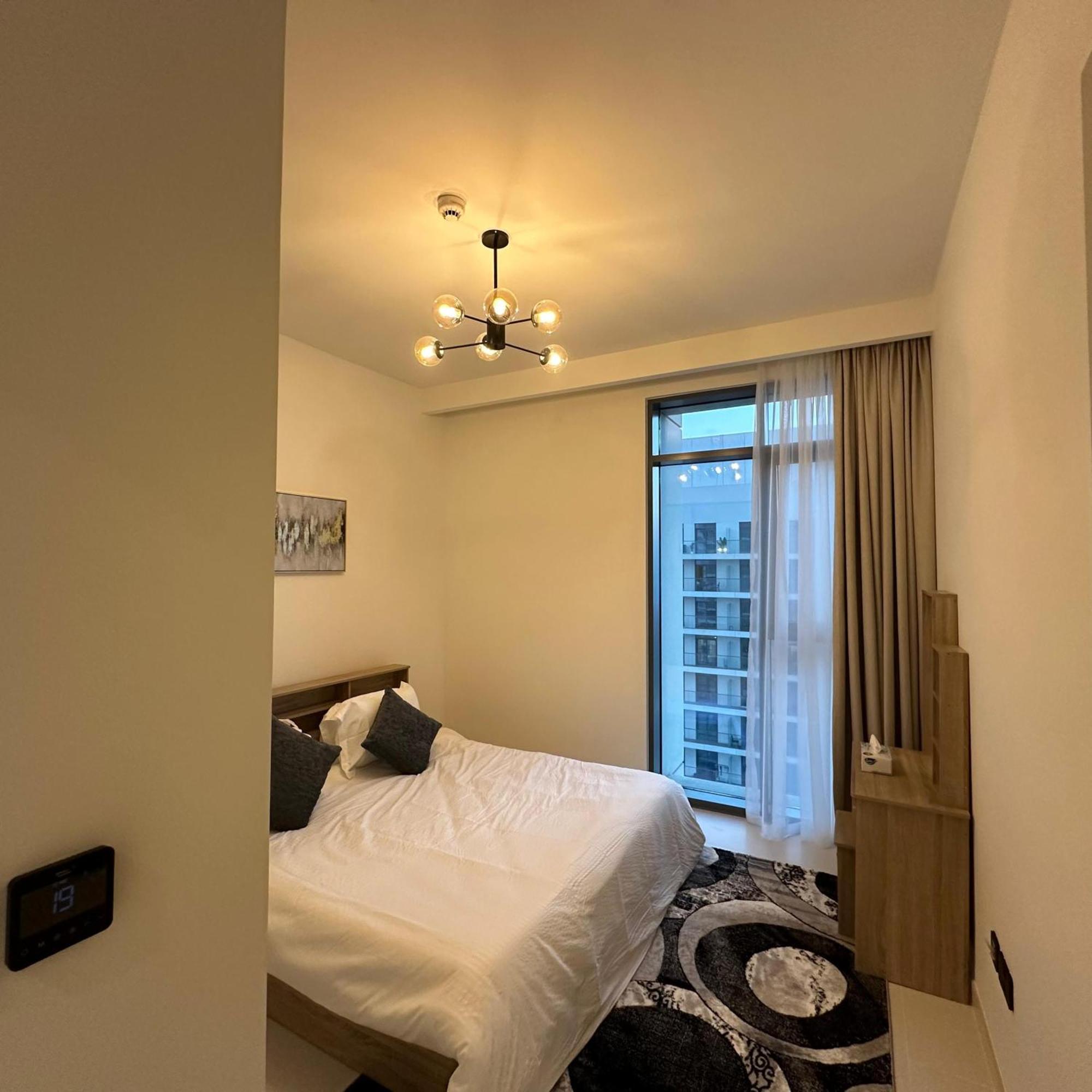 Daire Amakin Beachfront Palm Jumeirah Marina Vista 2 Dubai