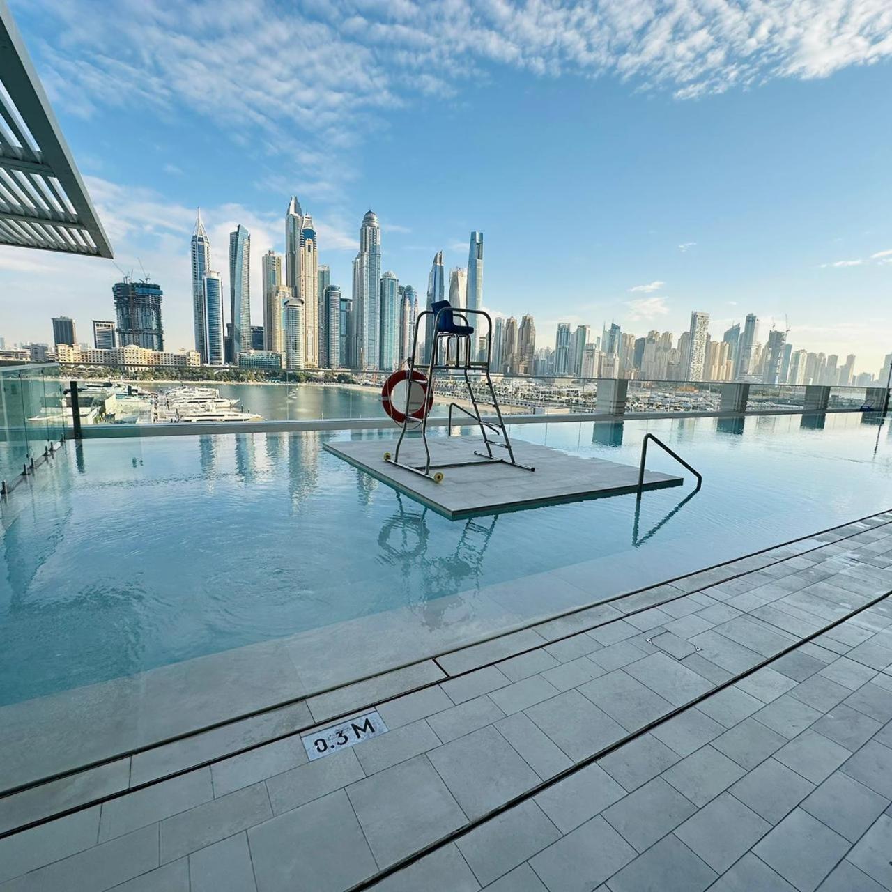 Amakin Beachfront Palm Jumeirah Marina Vista 2 Dubai