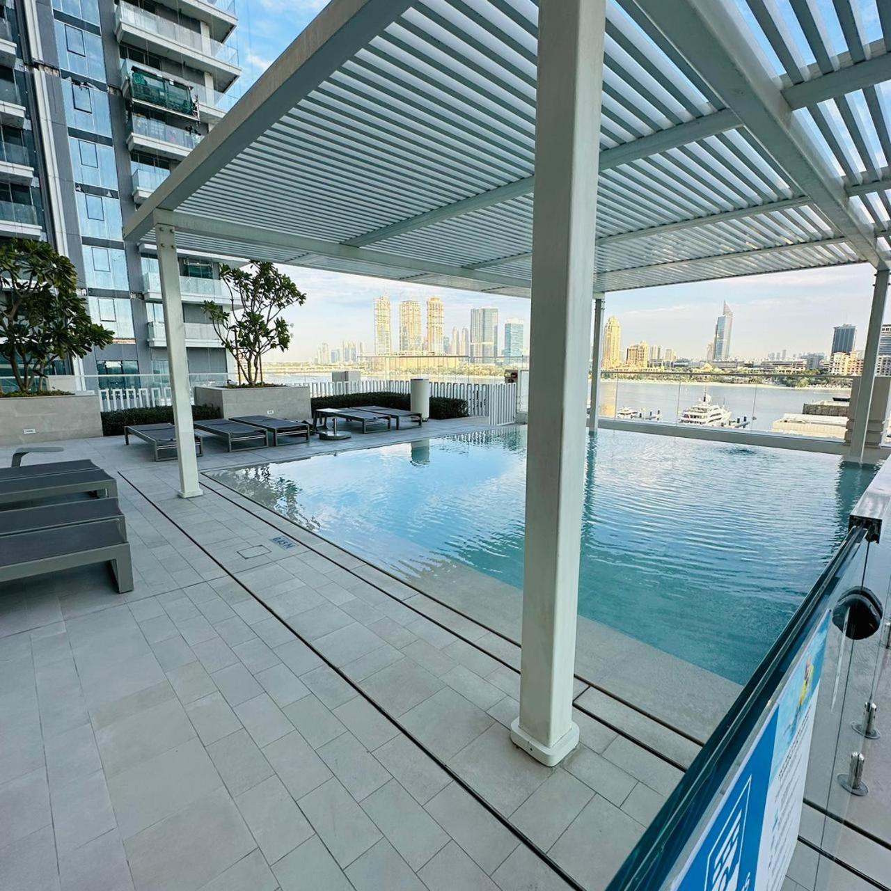 Amakin Beachfront Palm Jumeirah Marina Vista 2 * Dubai