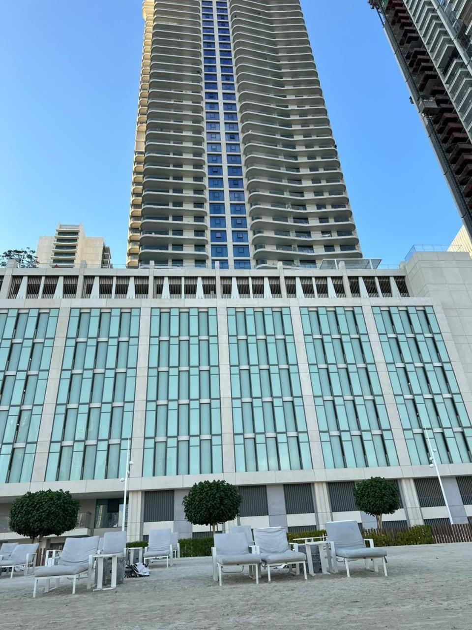 Daire Amakin Beachfront Palm Jumeirah Marina Vista 2 Dubai