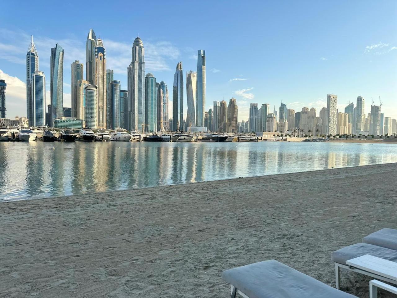 Daire Amakin Beachfront Palm Jumeirah Marina Vista 2 *
