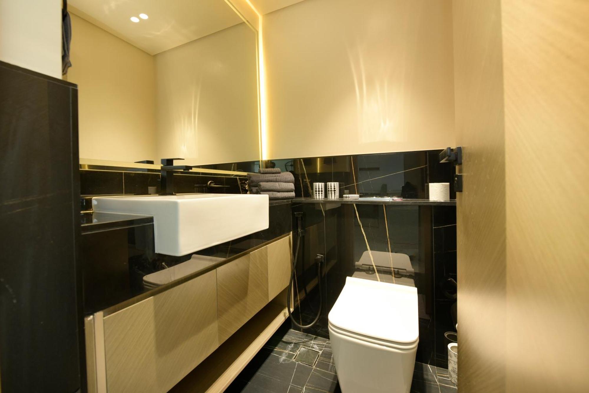 Burj Khalifa Poolview 1br For 4 People Apartment Dubai