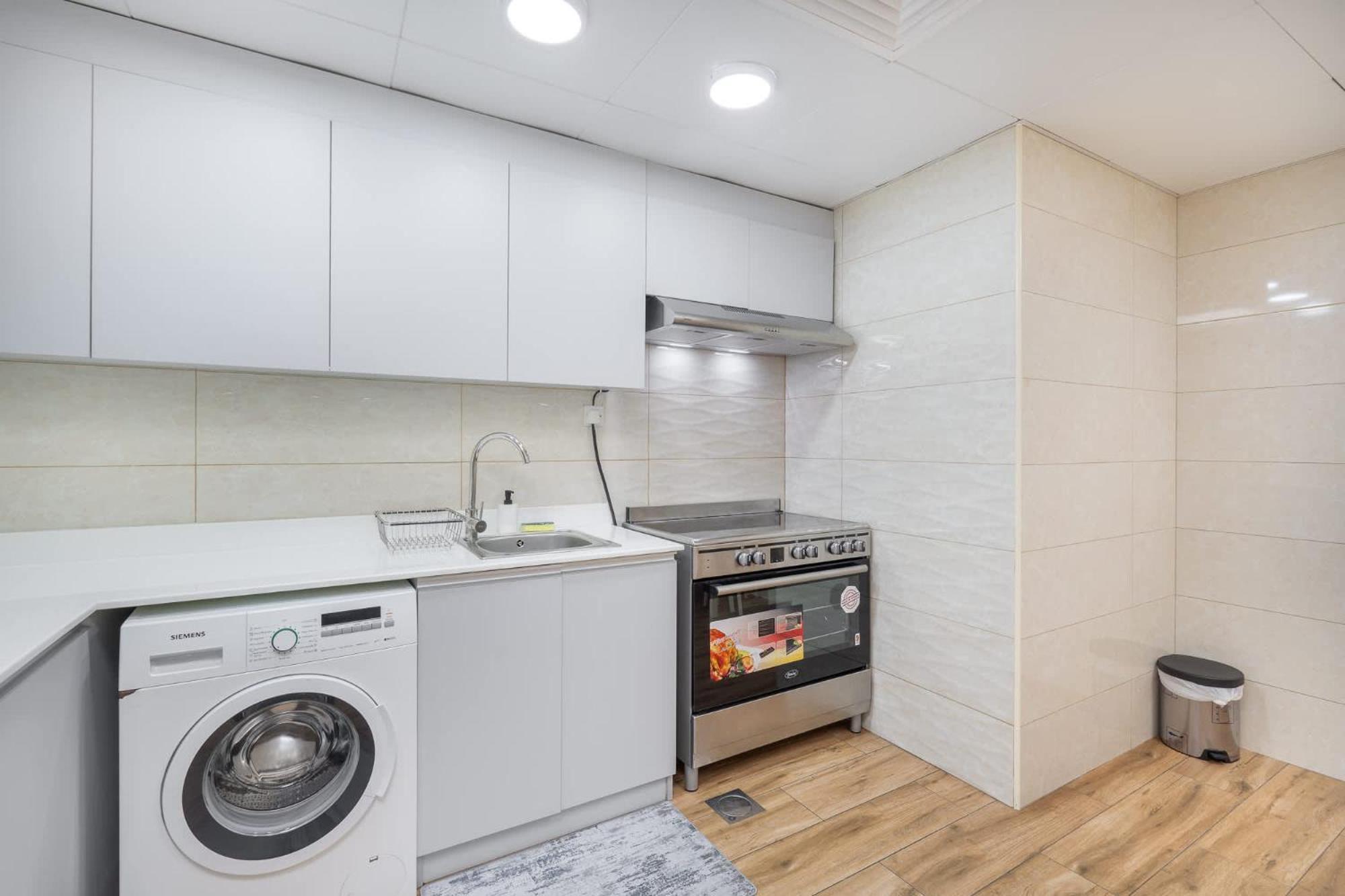 Modern 5-bedroom Perfect For Family In Jlt Apartment Dubai