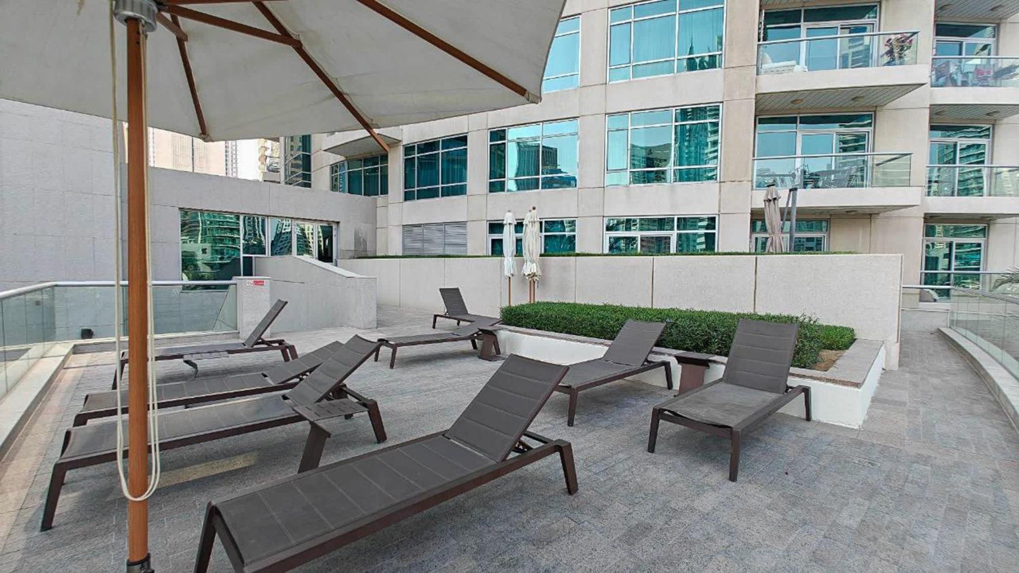 Stylish 1-bedroom For 4 In Marina Apartment