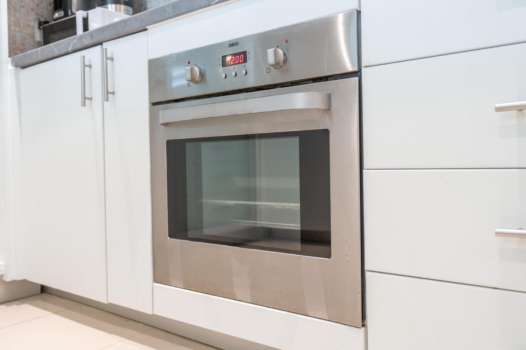 Stylish 1-bedroom For 4 In Marina Apartment *