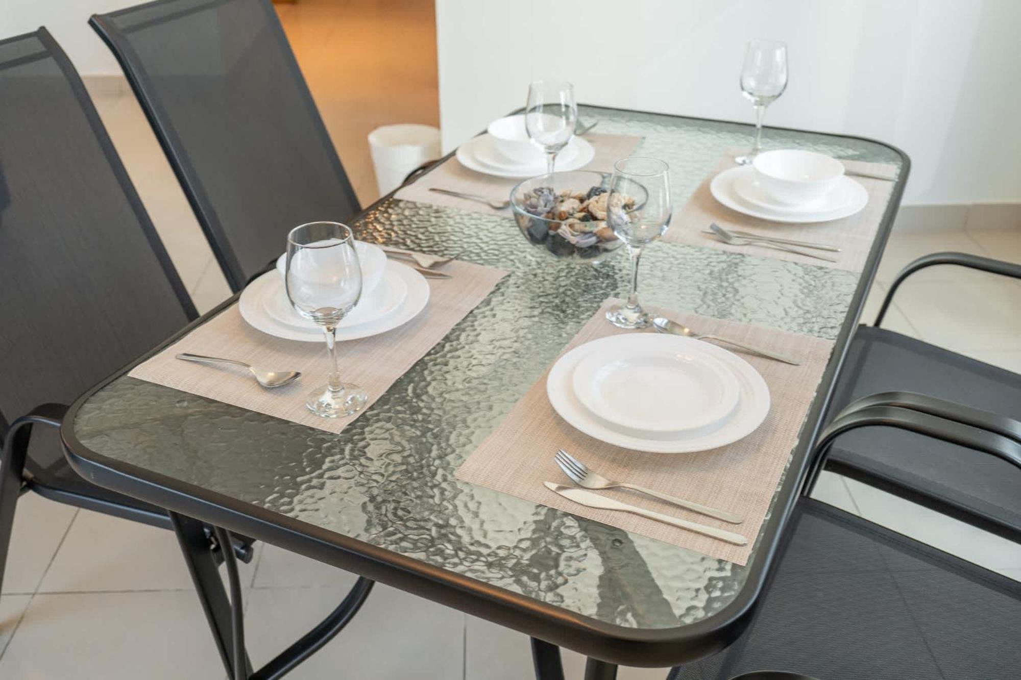 Stylish 1-bedroom For 4 In Marina *