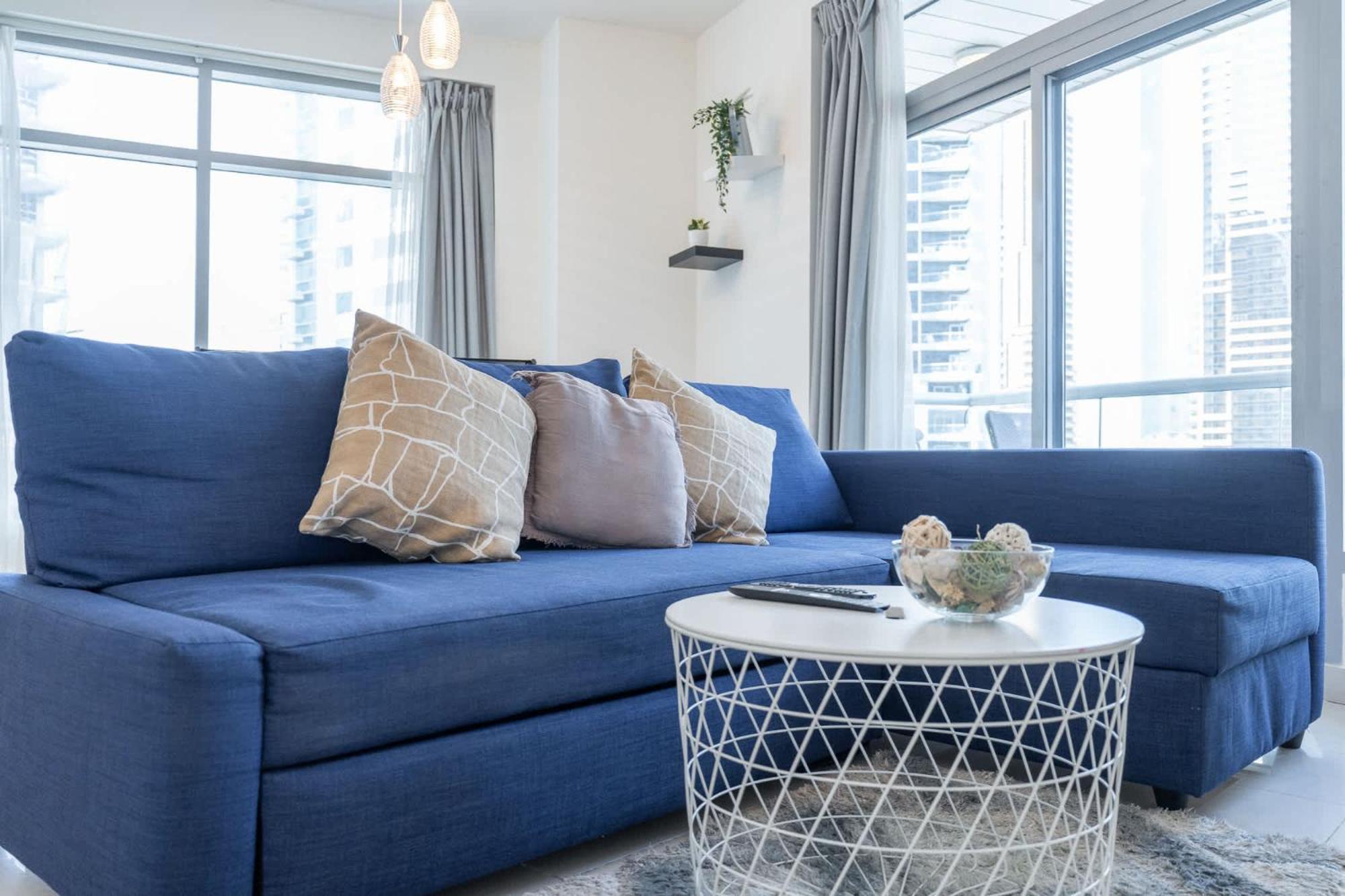 Apartment Stylish 1-bedroom For 4 In Marina