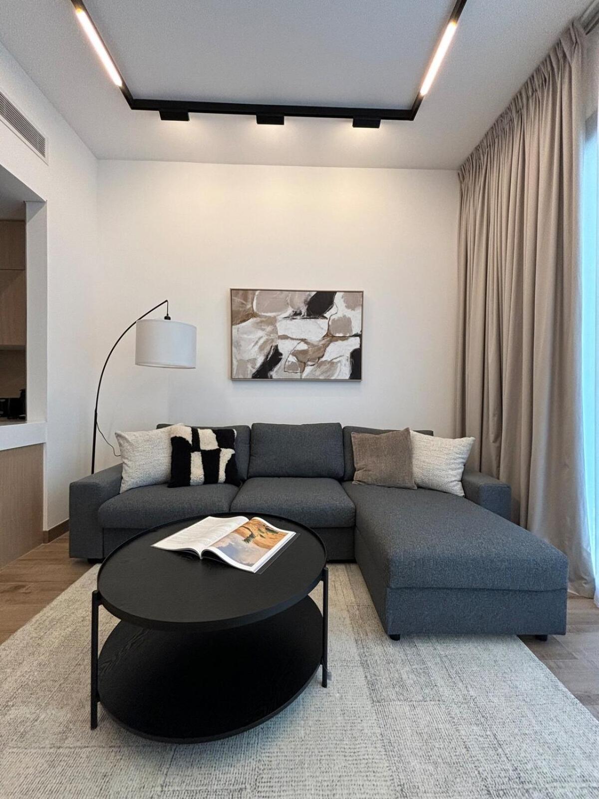 Modern Luxury Retreat In Jvc Apartment