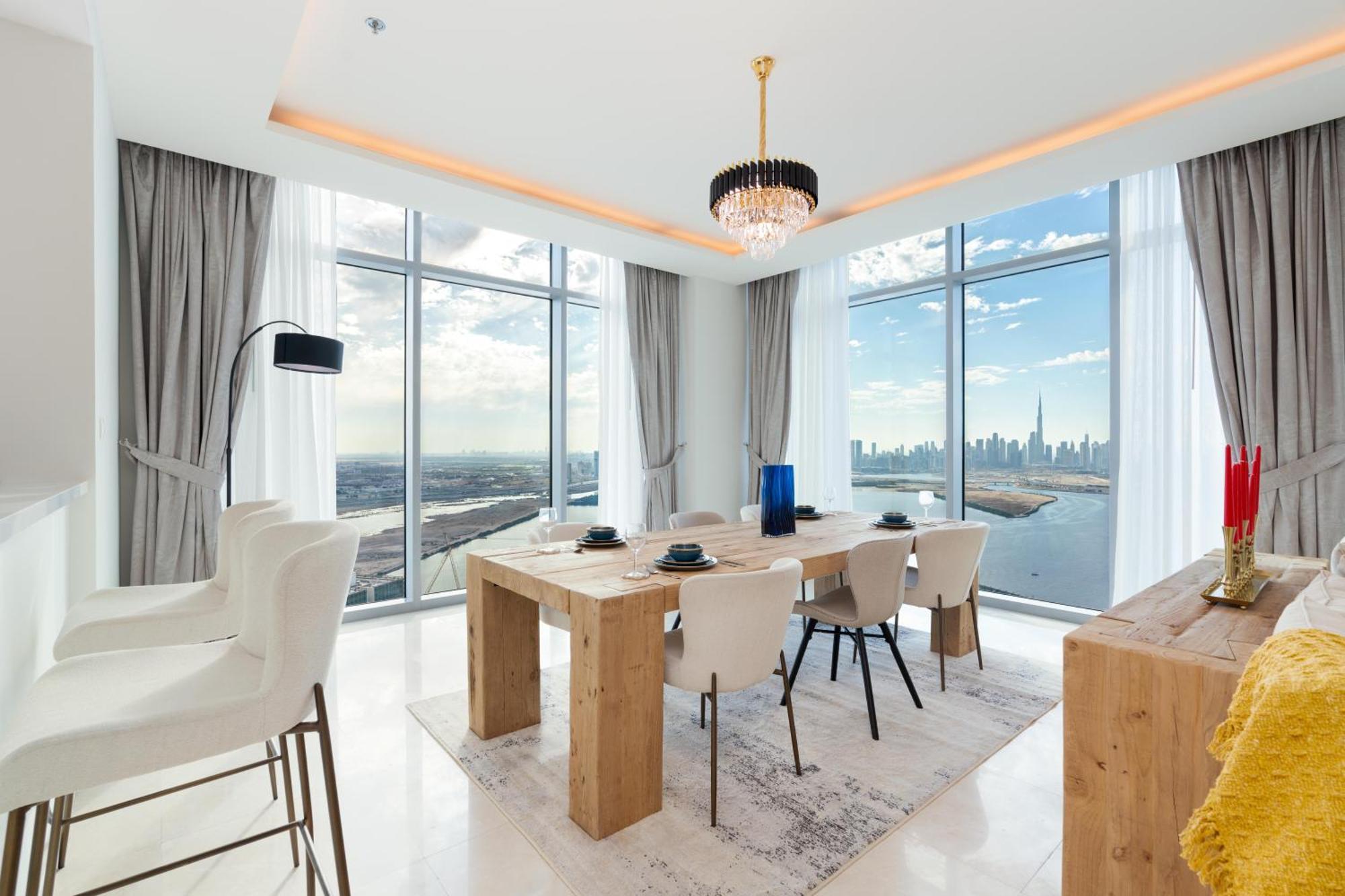 Spacious & Amazing 3 Bedroom Penthouse Burj Khalifa View Apartment Dubai