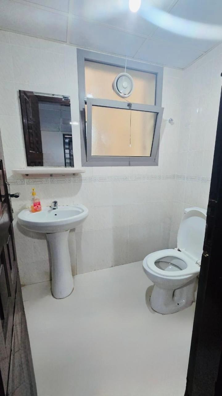 Homestay The Five Capsule Dubai