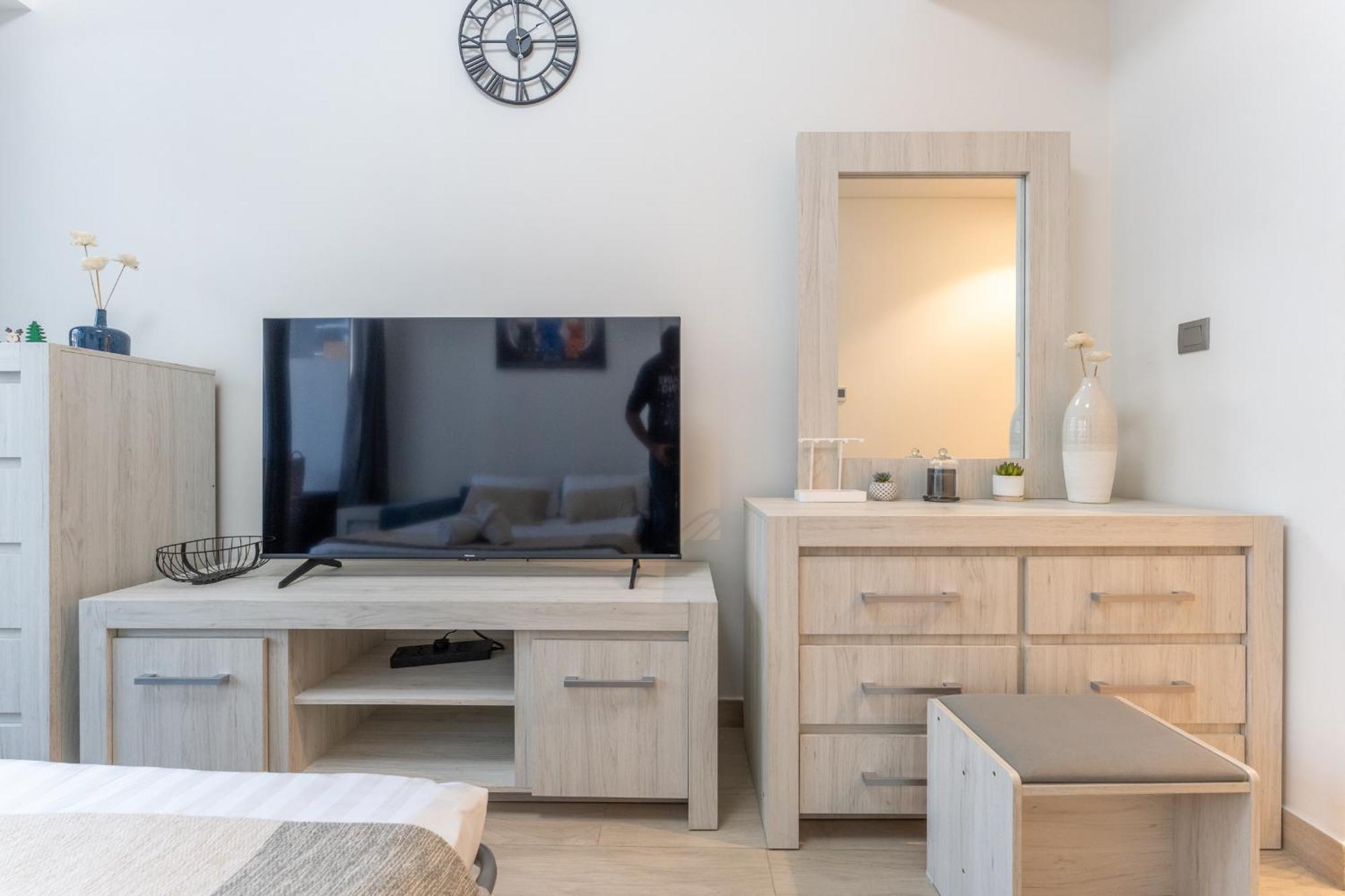 Apartment Azizi Riviera 42 - Studio By Pk Holidays *