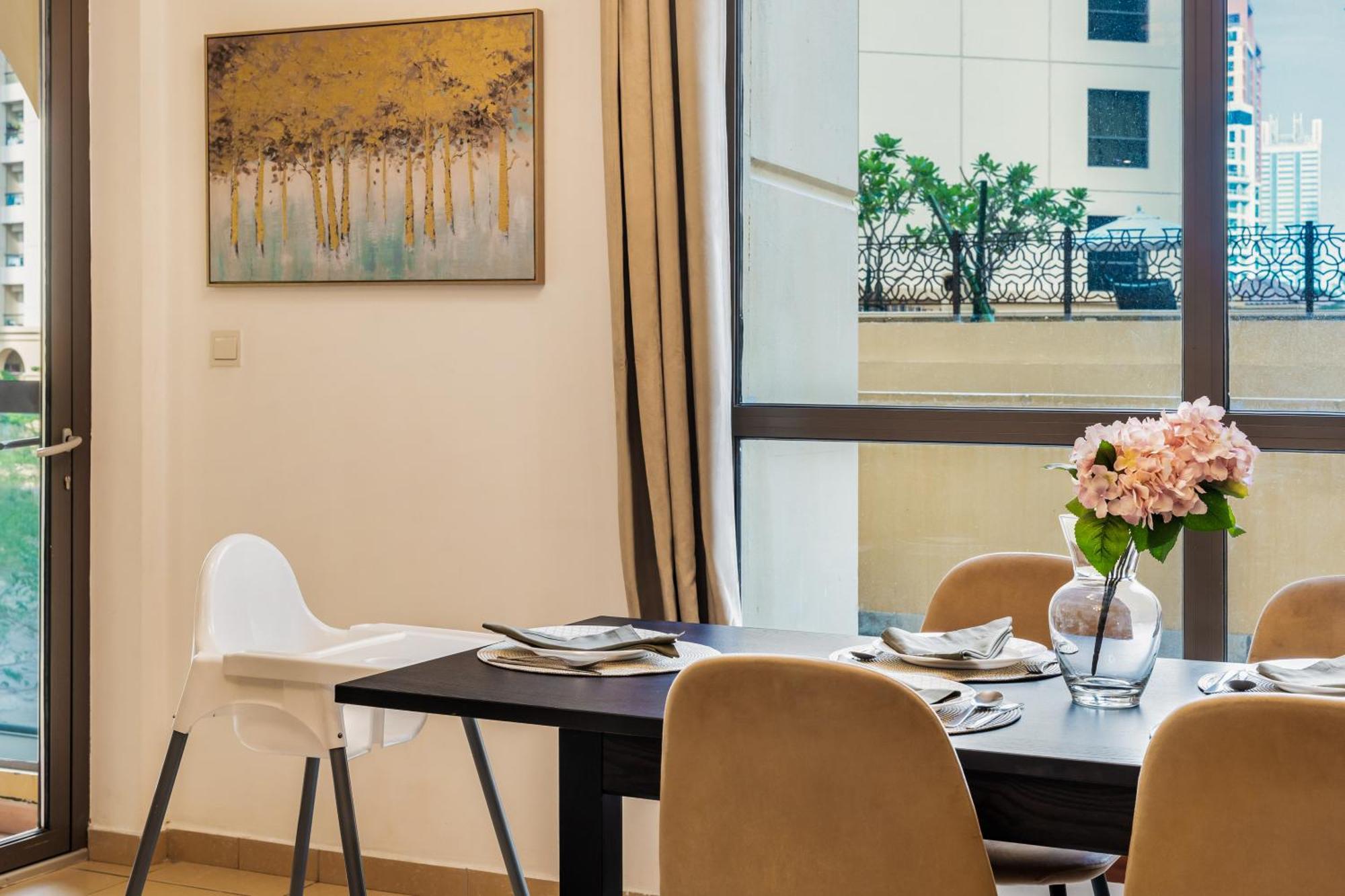 Cosy 4br On Jbr - Close To Shops & Dining, Perfect For Families & Groups - By Sunkissed Homes Apartment Dubai