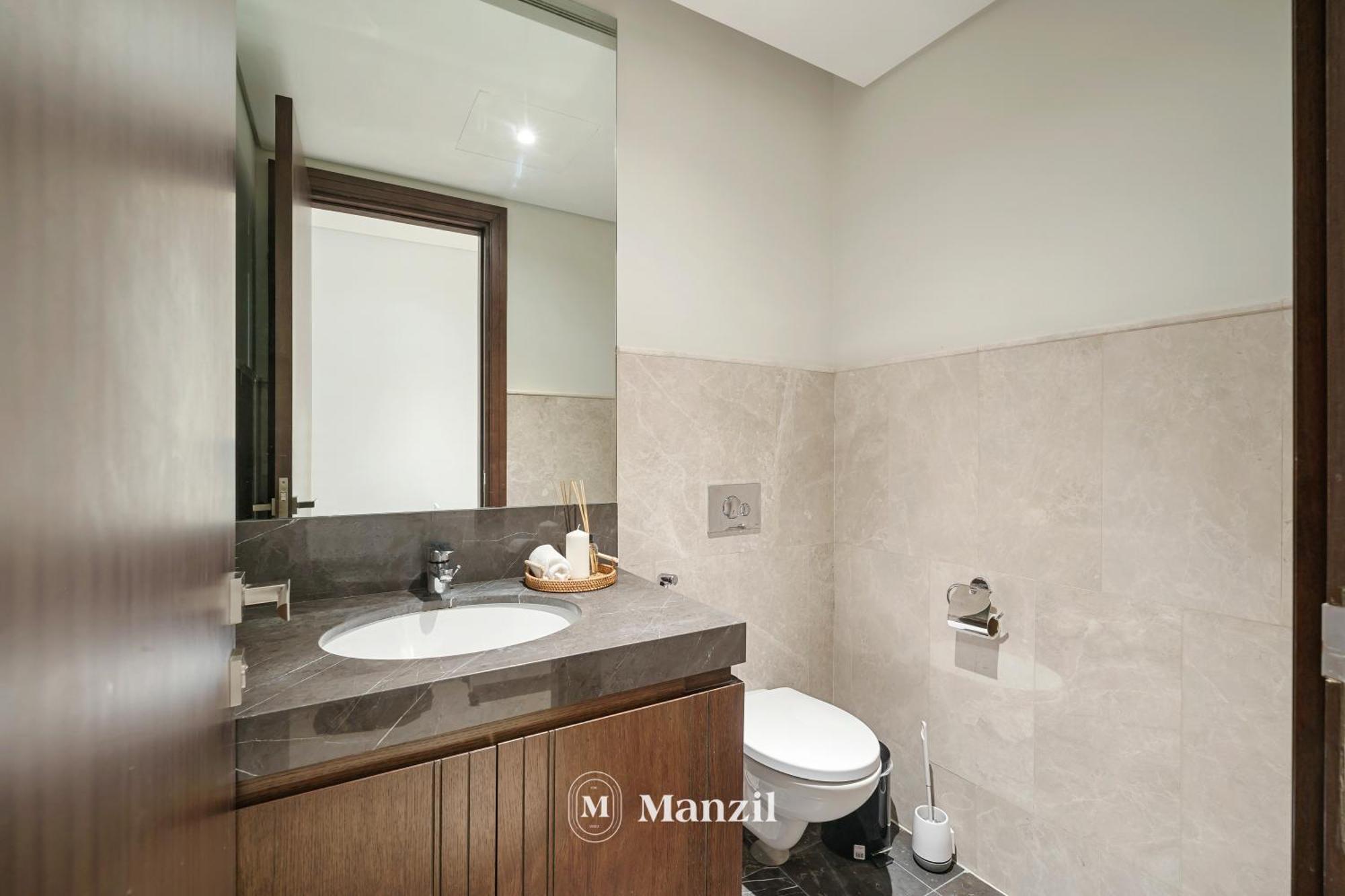 High Floor Luxury 2br Near Golf & Marina In Jlt Dubai