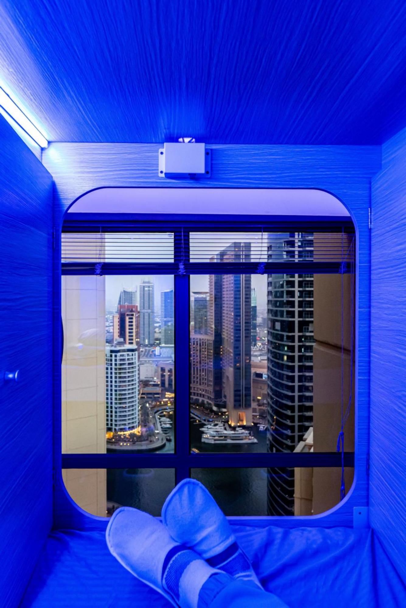 Berloga Capsule Jbr Capsule hotel *