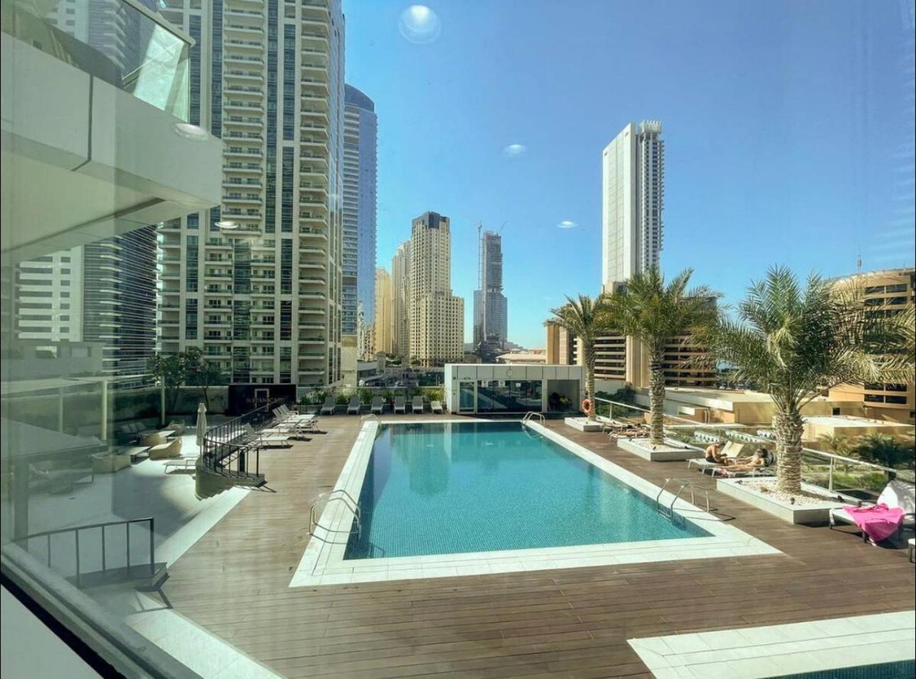 Apartment Aws Homes - Contemporary Marina